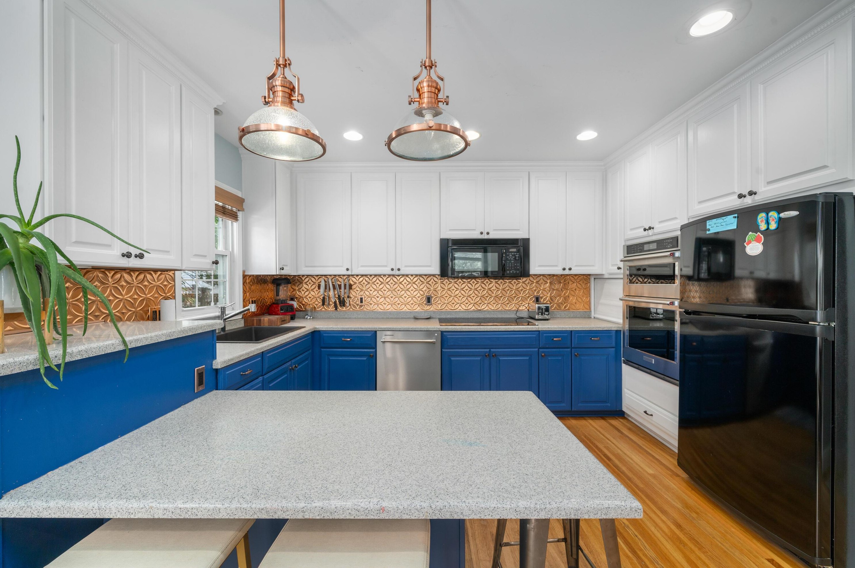 2615 Brentwood Rd, Columbus OH 43209-2218 exterior