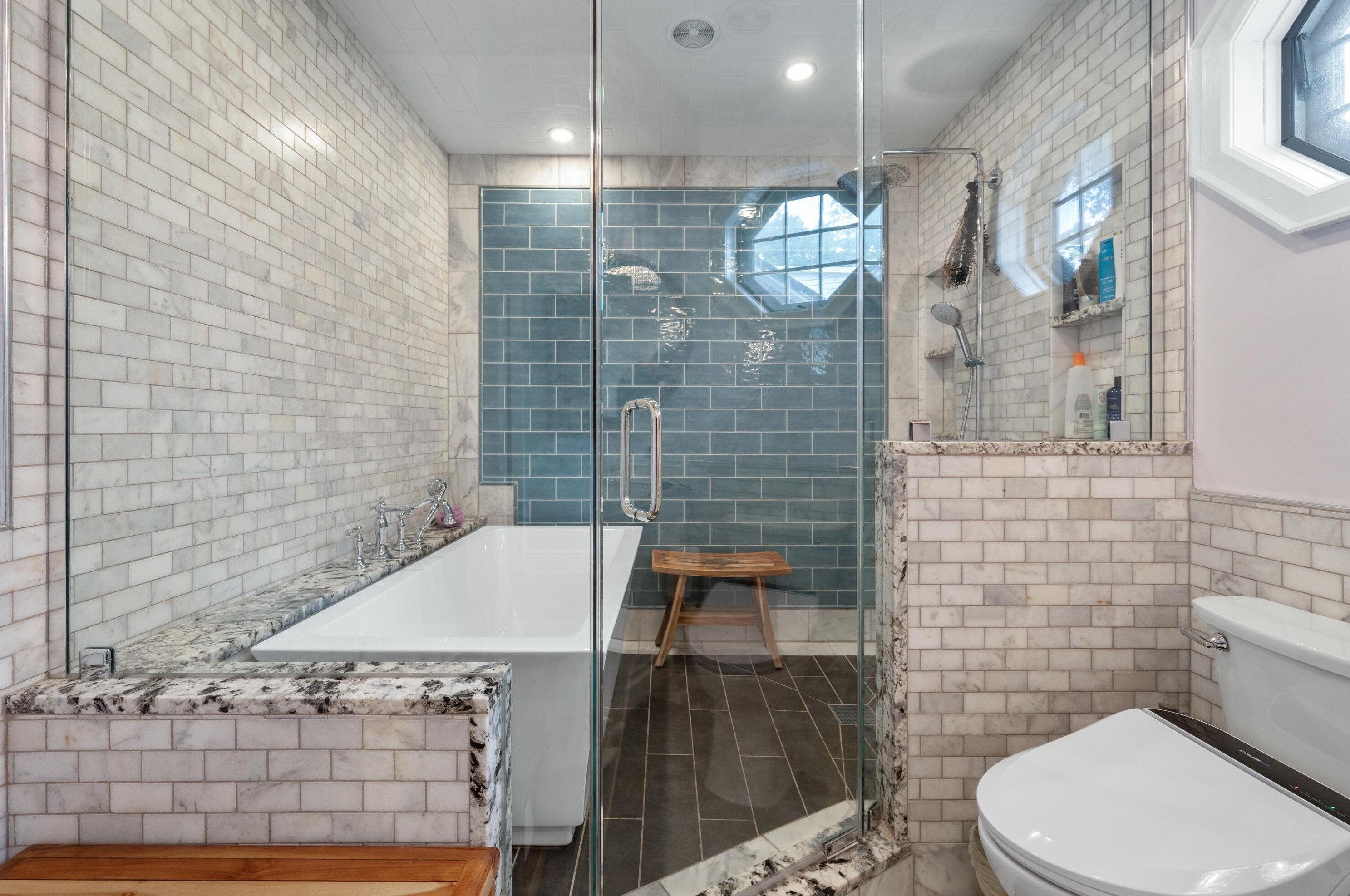 2615 Brentwood Rd, Columbus OH 43209-2218 exterior