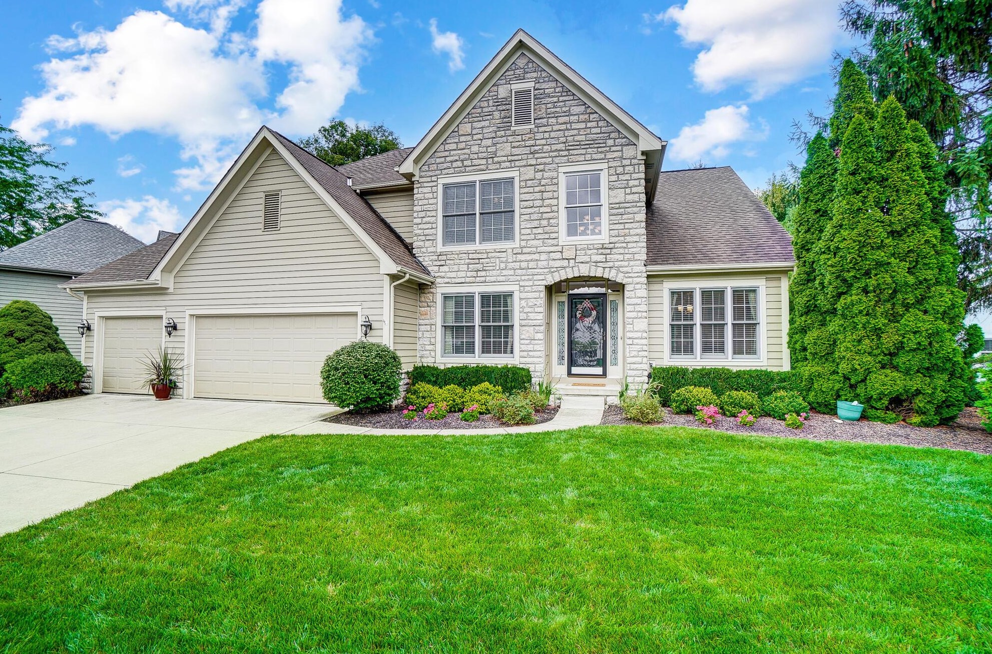 5353 Turnberry Dr, Westerville, OH 43082
