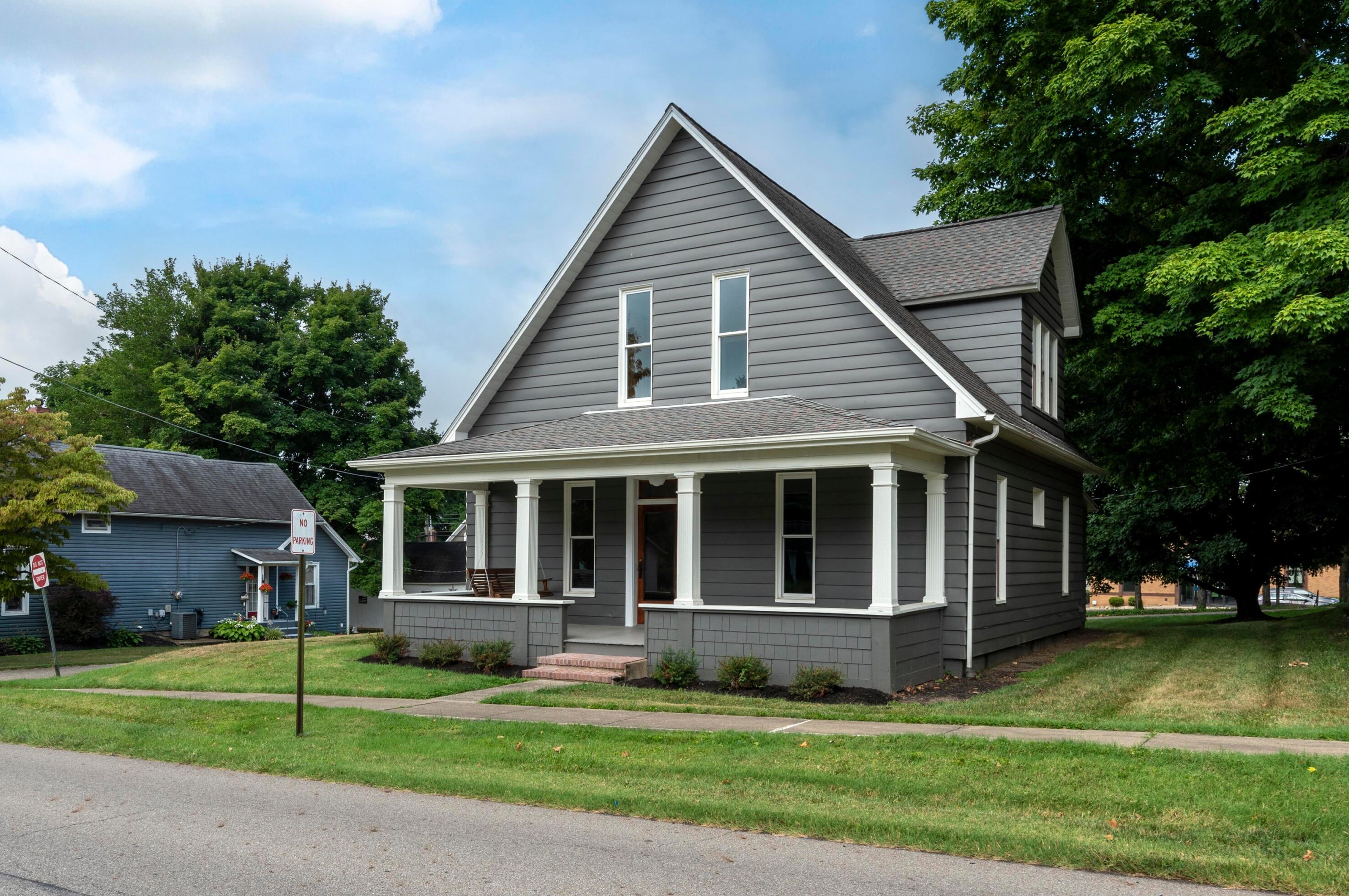 23 S Church St, Thornville, OH 43076