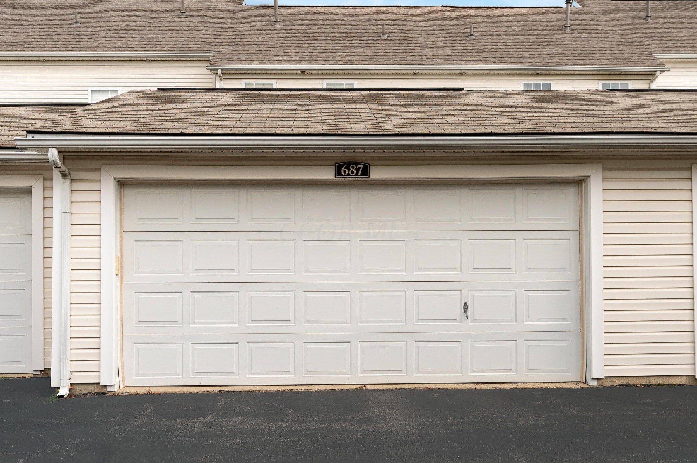 687 Lazelle Rd, Westerville, OH 43081
