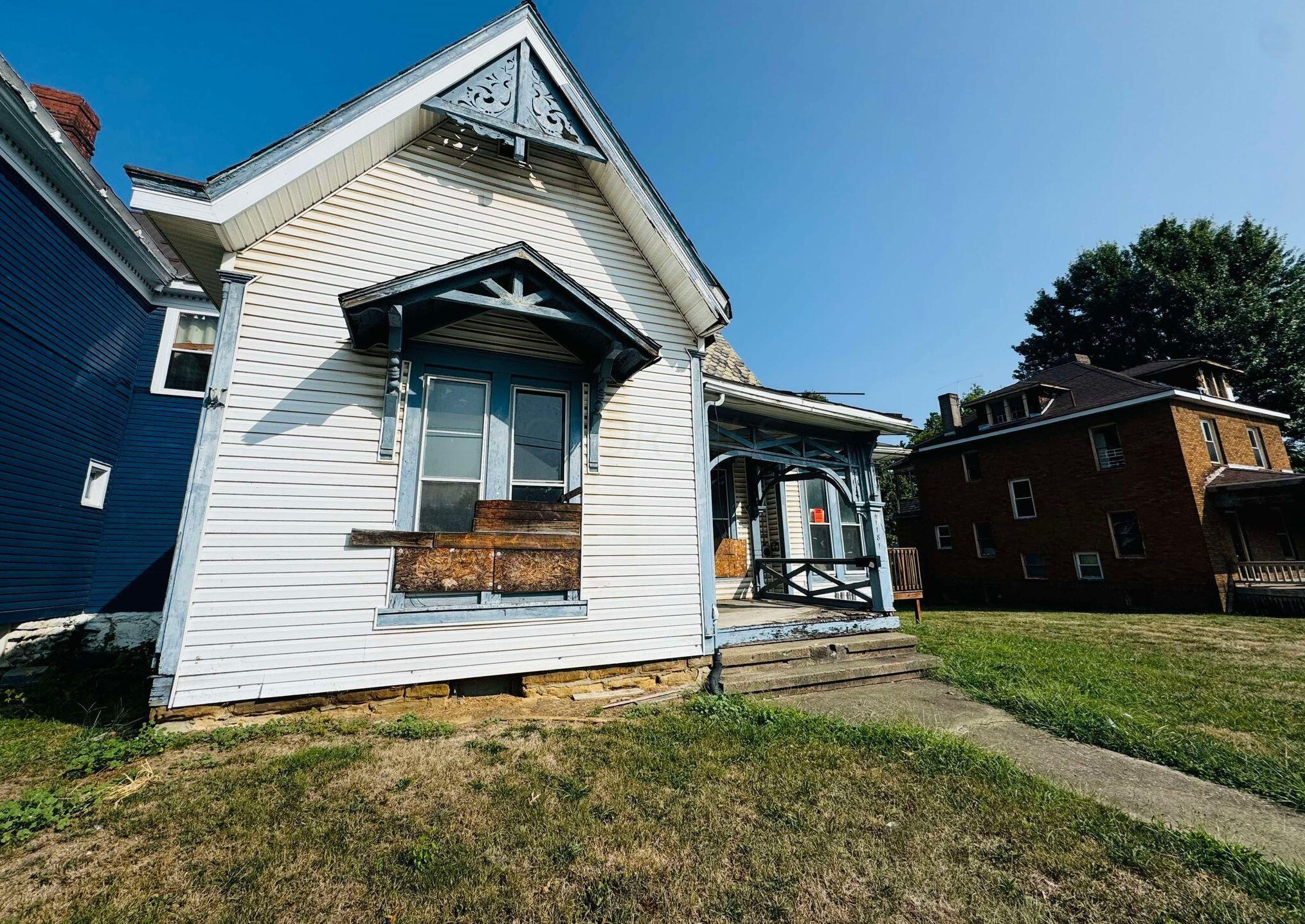 1181 Ridge Ave, Zanesville, OH 43701
