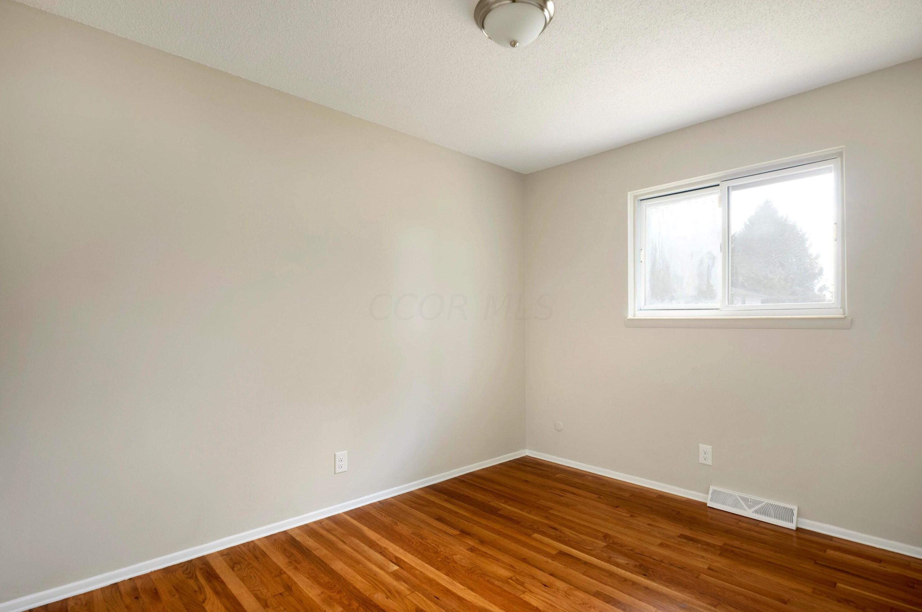 5132 Botsford Dr, Columbus OH 43232-4507 exterior