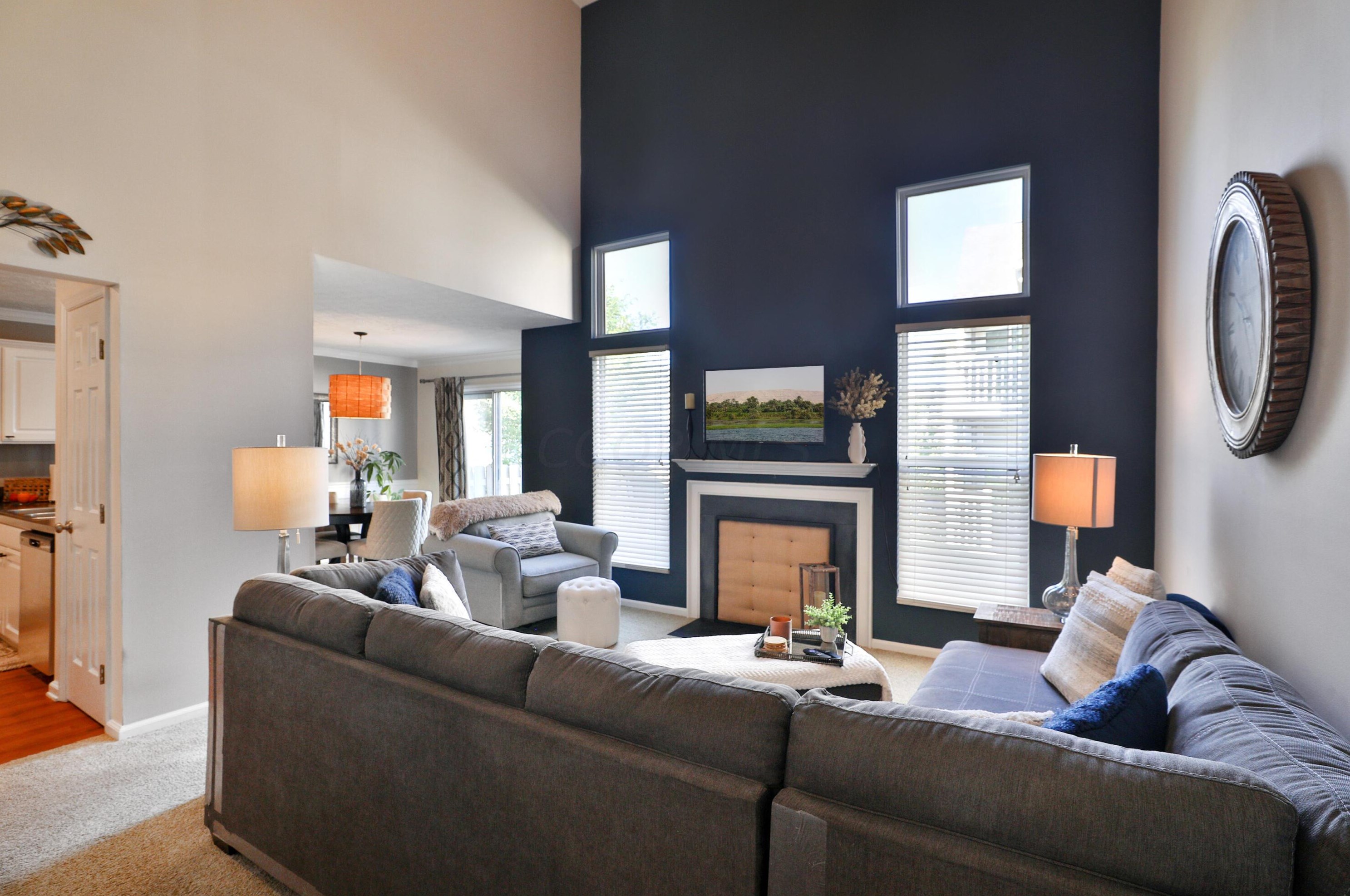 3387 Fishinger Mill Dr, Hilliard OH 43026-9306 exterior