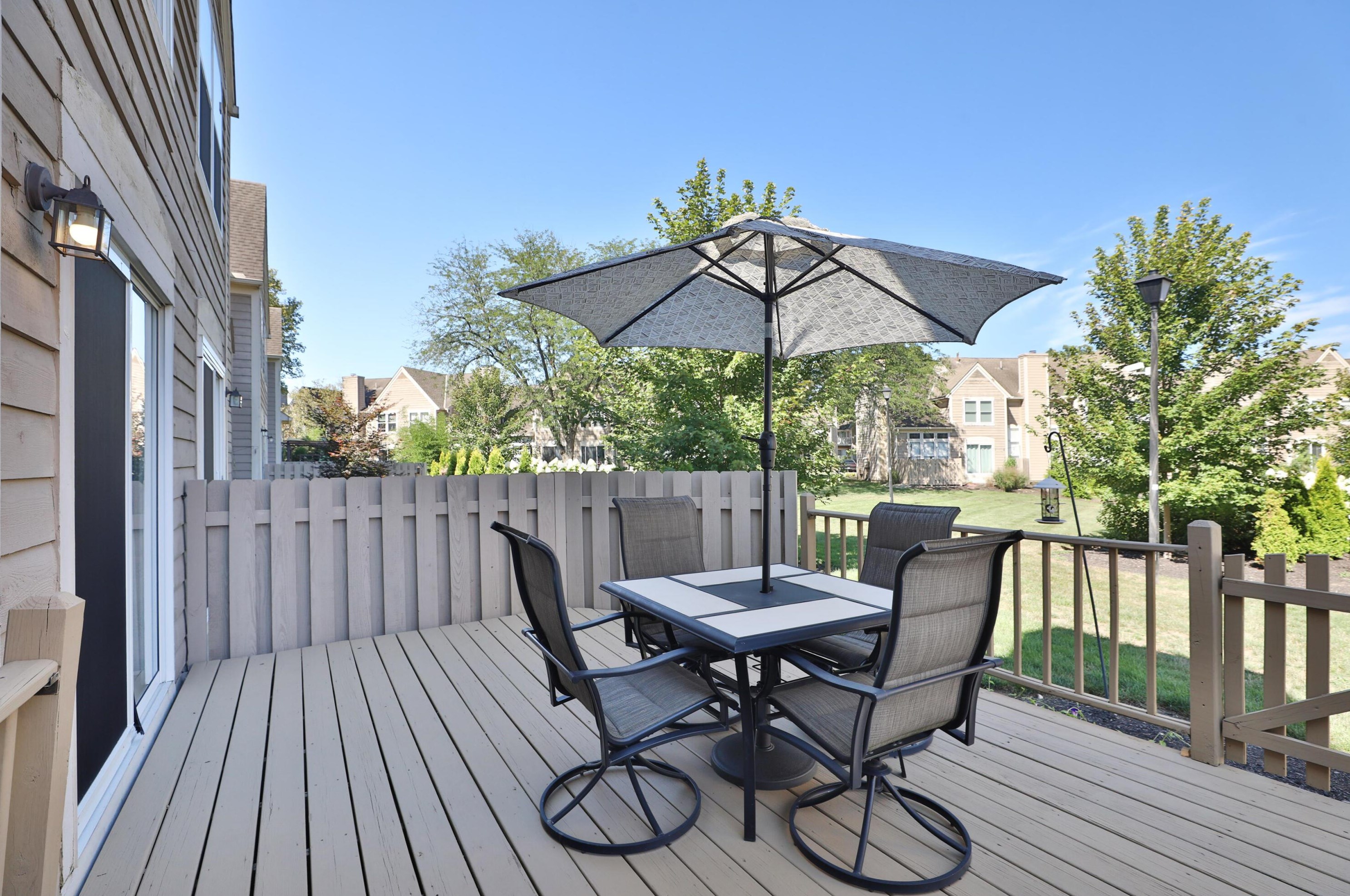 3387 Fishinger Mill Dr, Hilliard OH 43026-9306 exterior