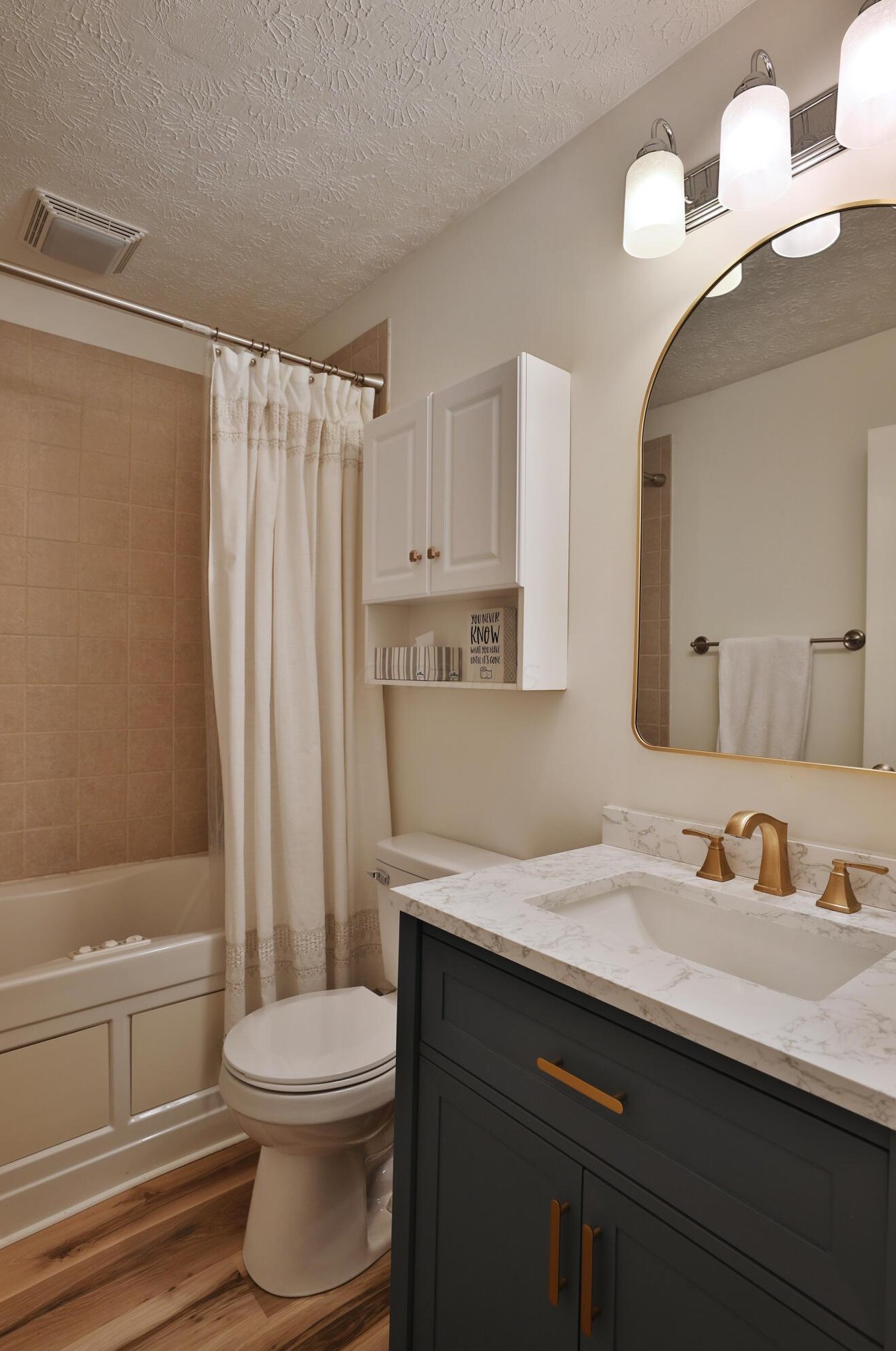 3387 Fishinger Mill Dr, Hilliard OH 43026-9306 exterior