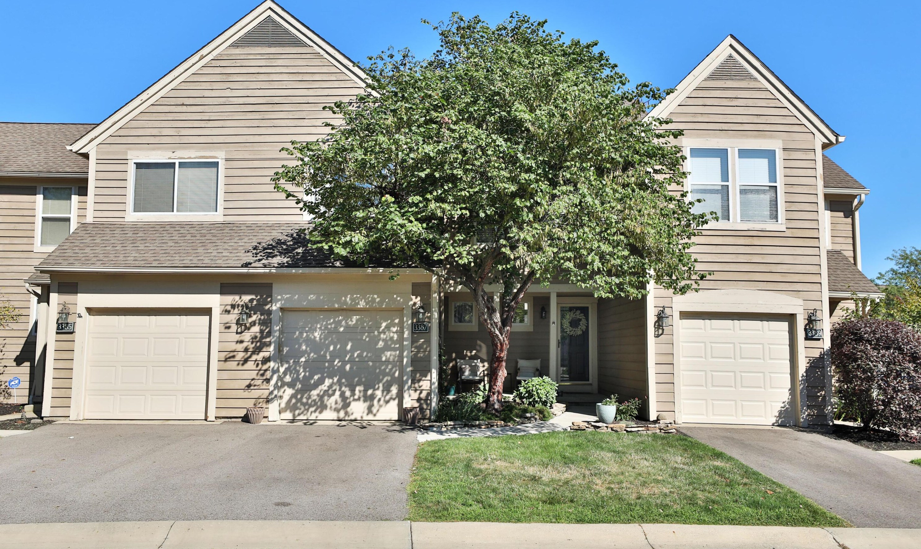 3387 Fishinger Mill Dr, Hilliard, OH 43026
