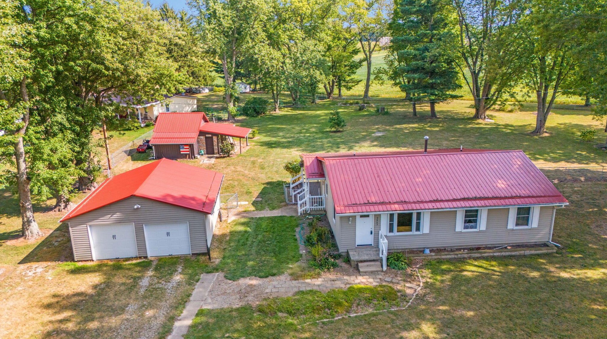 9865 Canal Rd, Hebron, OH 43025