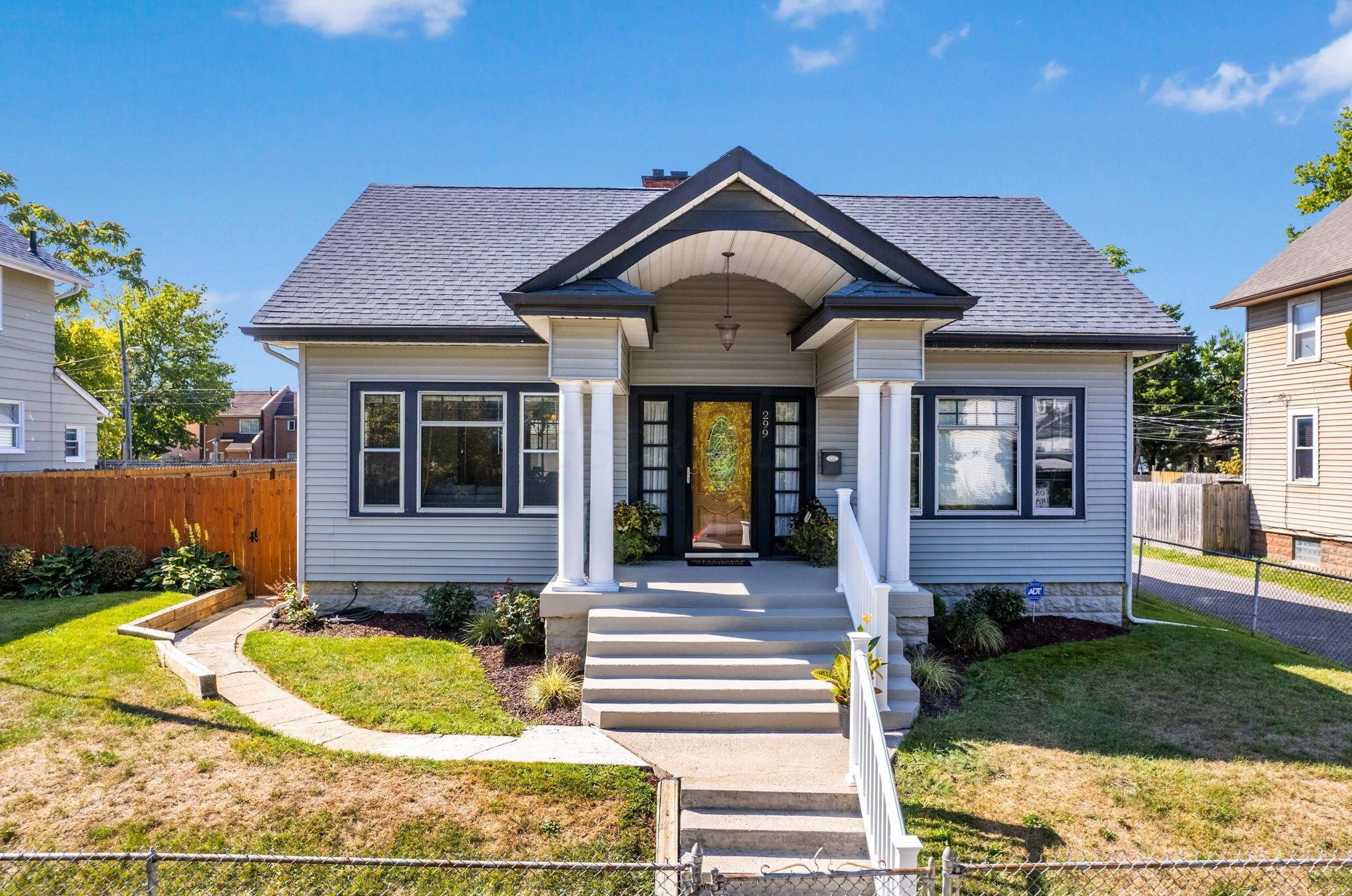 299 Woodrow Ave, Columbus, OH 43207-1967