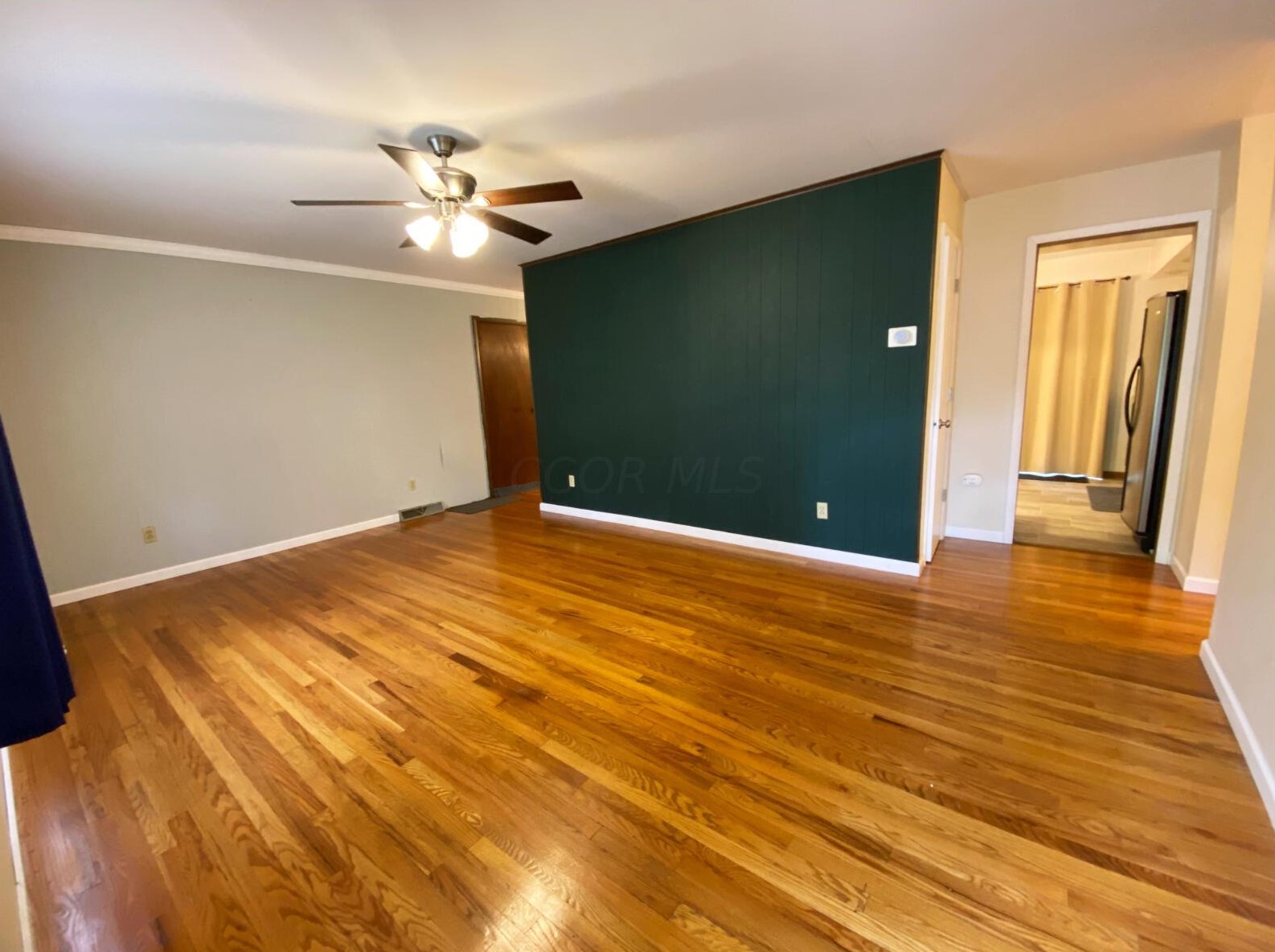 44 Walker, Shade, OH 45701
