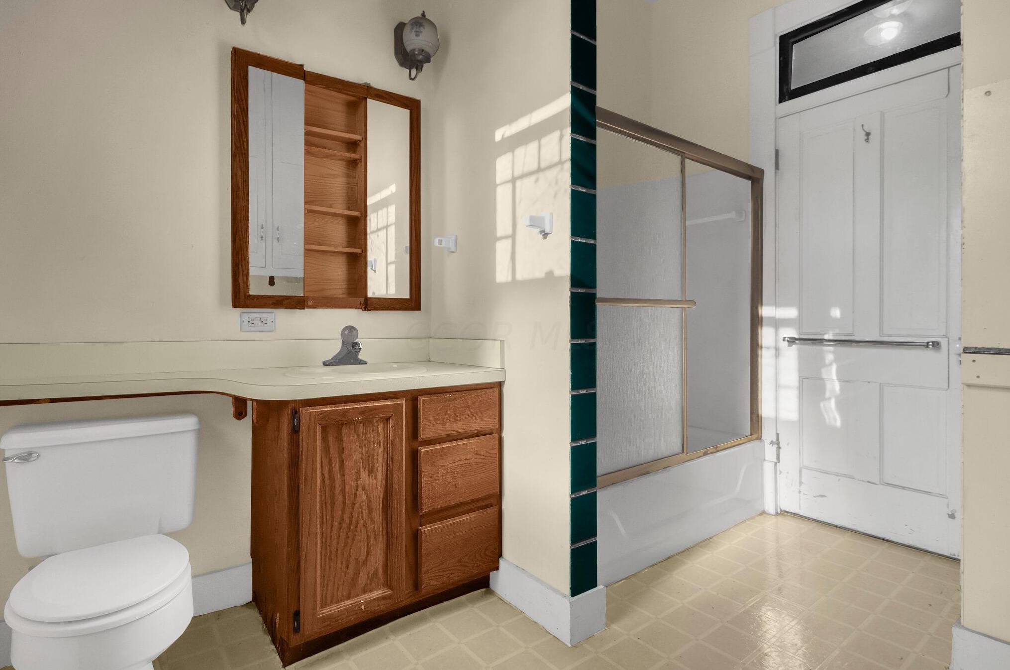 865 Franklin Ave, Columbus OH 43205-1138 exterior