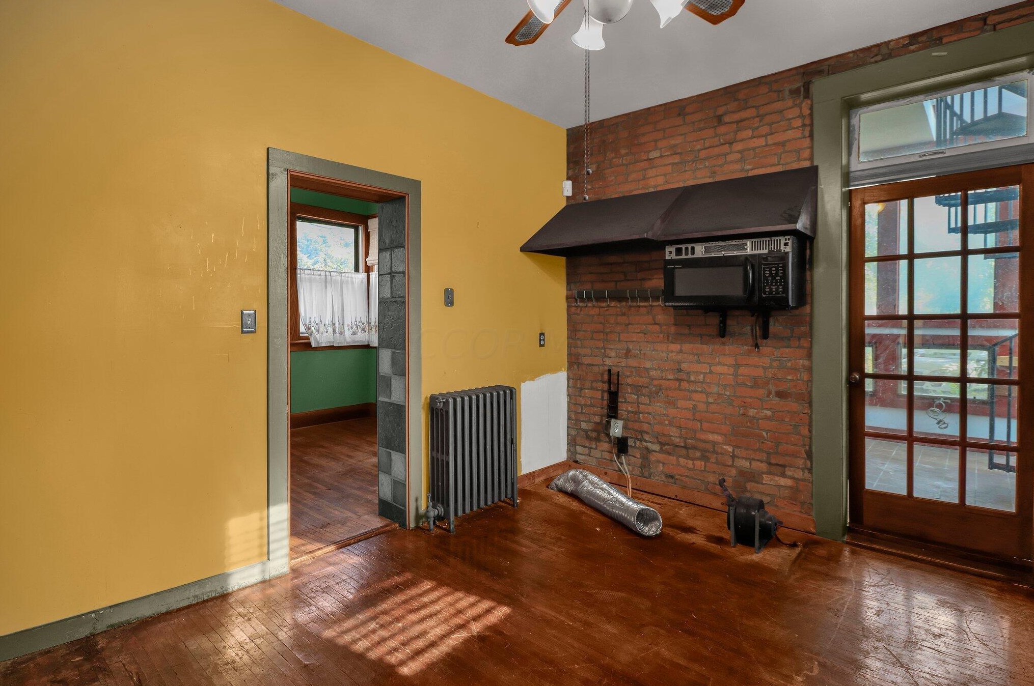 865 Franklin Ave, Columbus OH 43205-1138 exterior