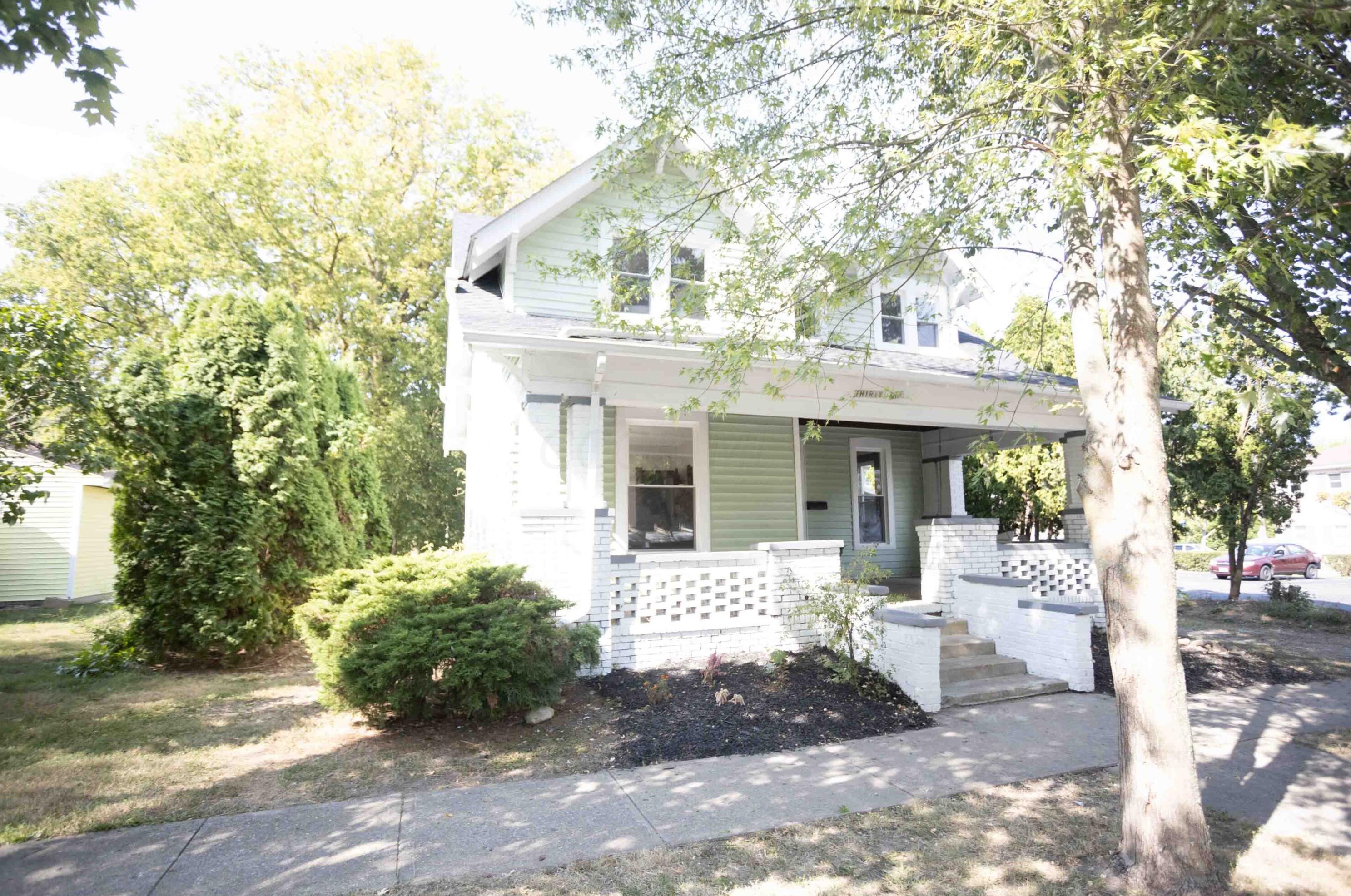 31 N Madison Rd, London, OH 43140