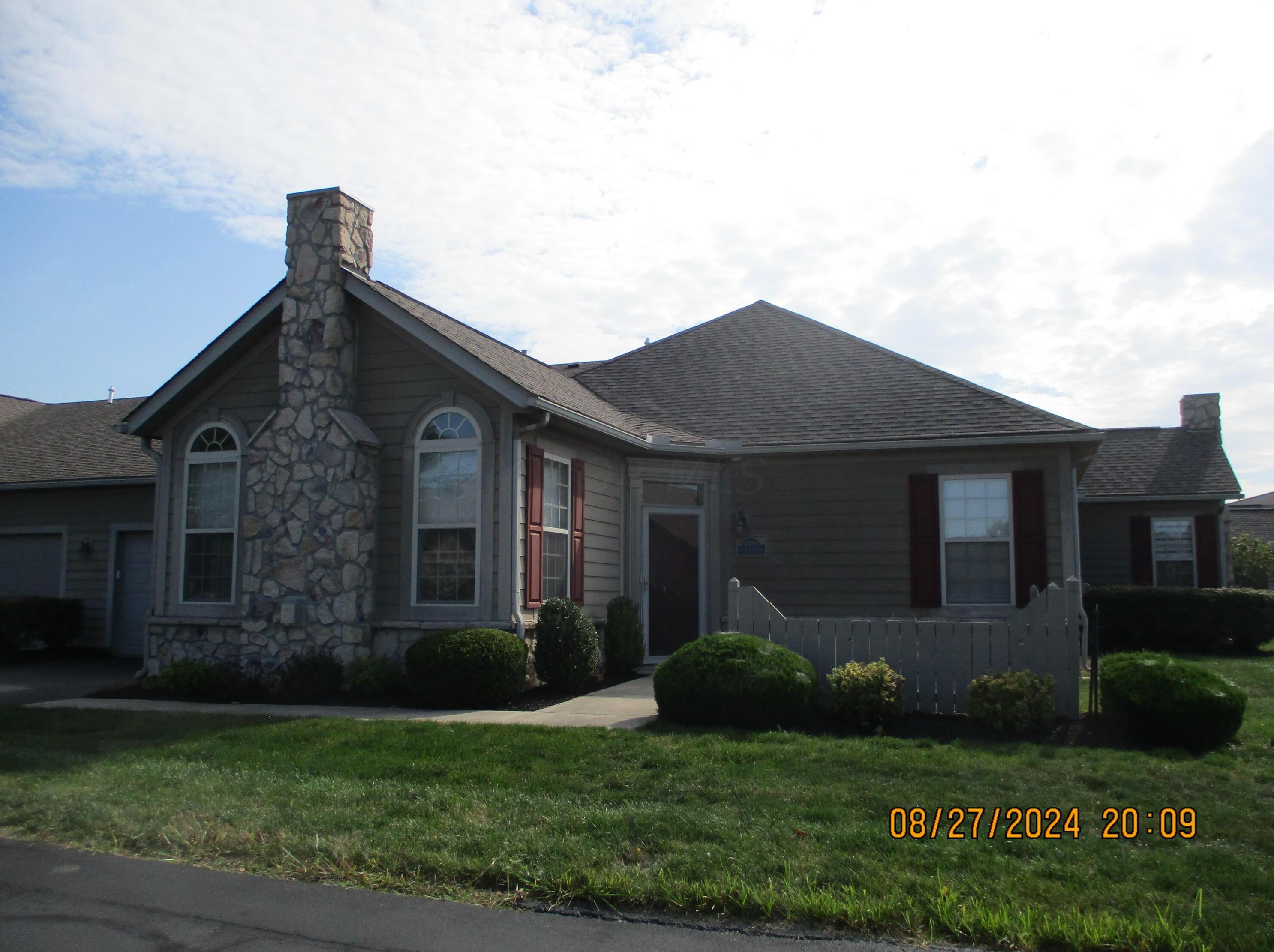 1583 Center Park Dr, Marion, OH 43302-6583