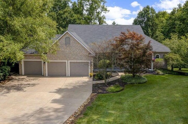 121 Louella Dr, Hebron, OH 43025