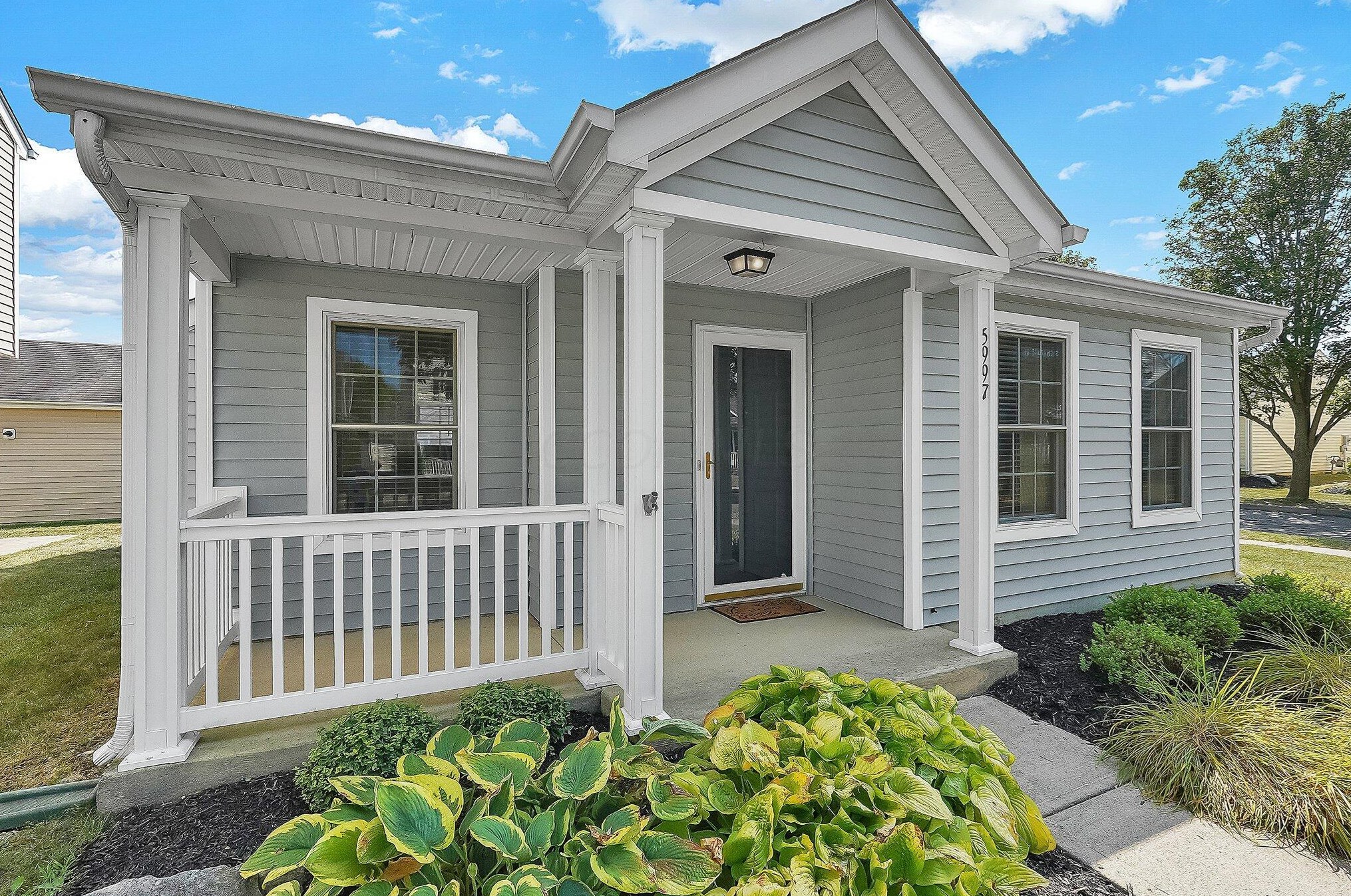 5997 Signature Dr, Galloway, OH 43119