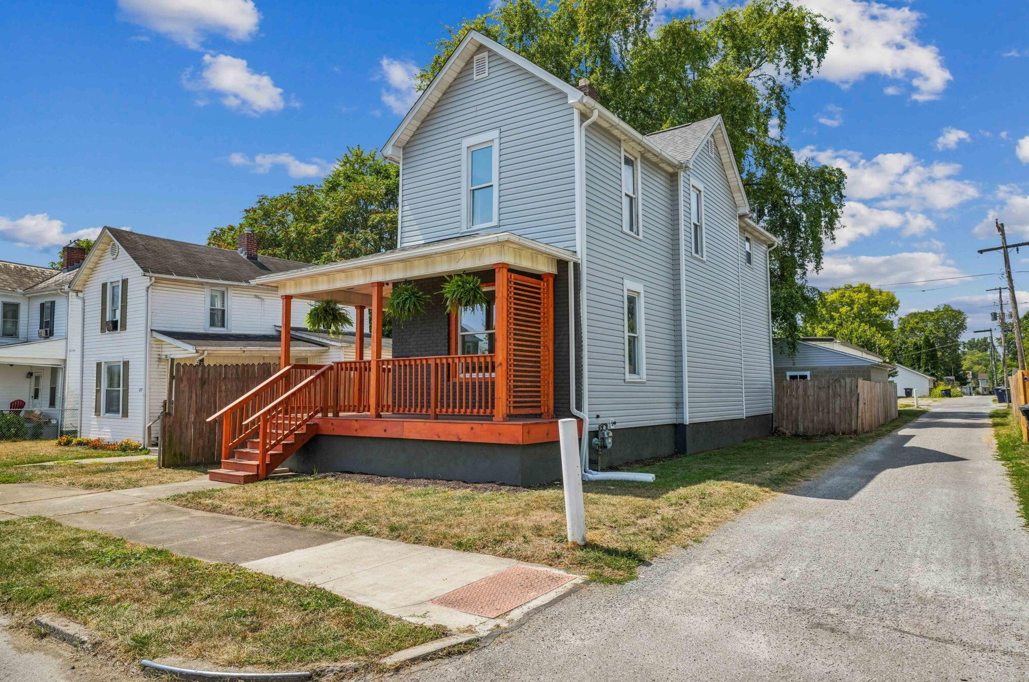 215 Wyandotte St, Lancaster, OH 43130