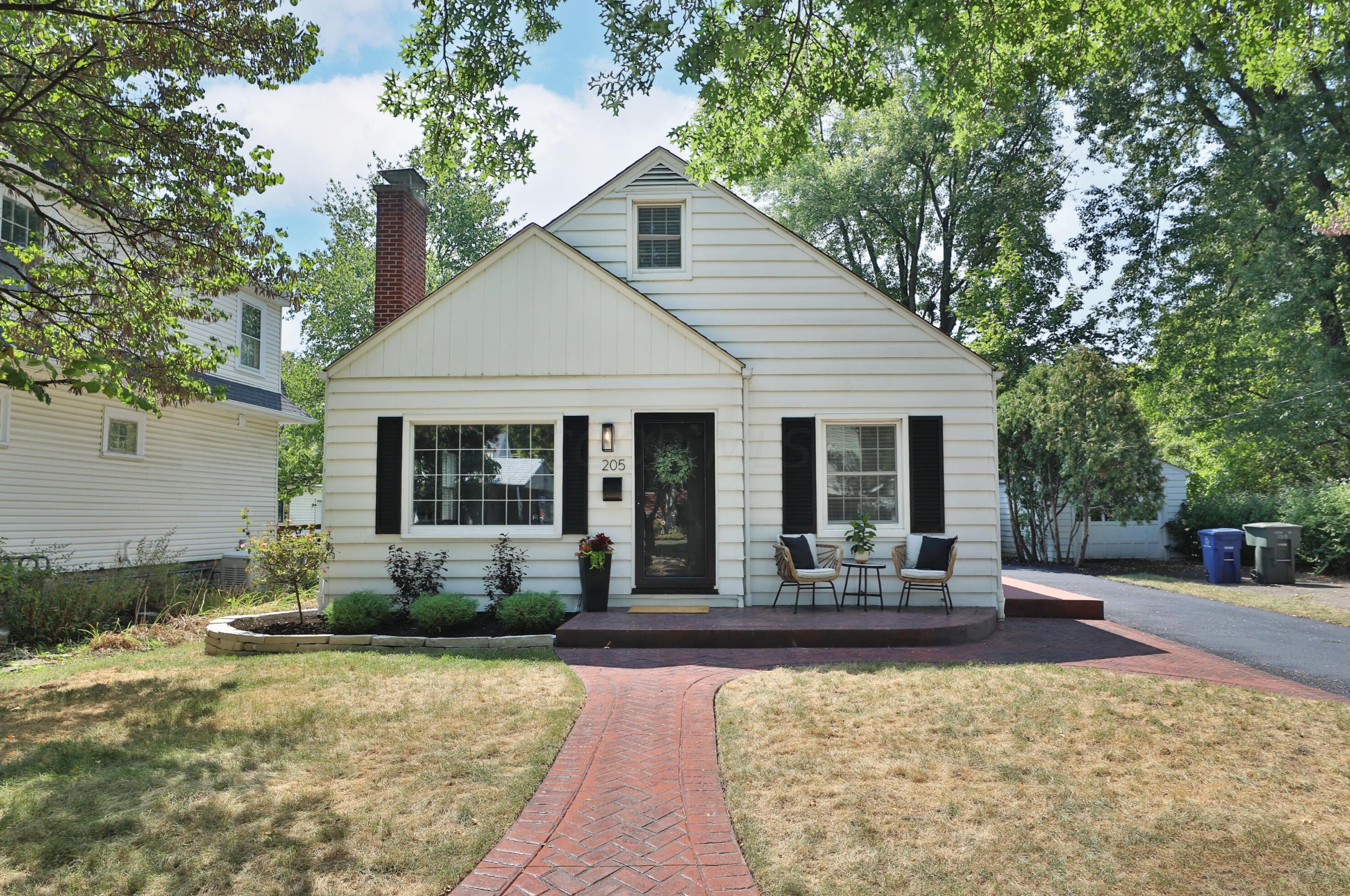 205 Arden Rd, Columbus OH  43214-3719 exterior