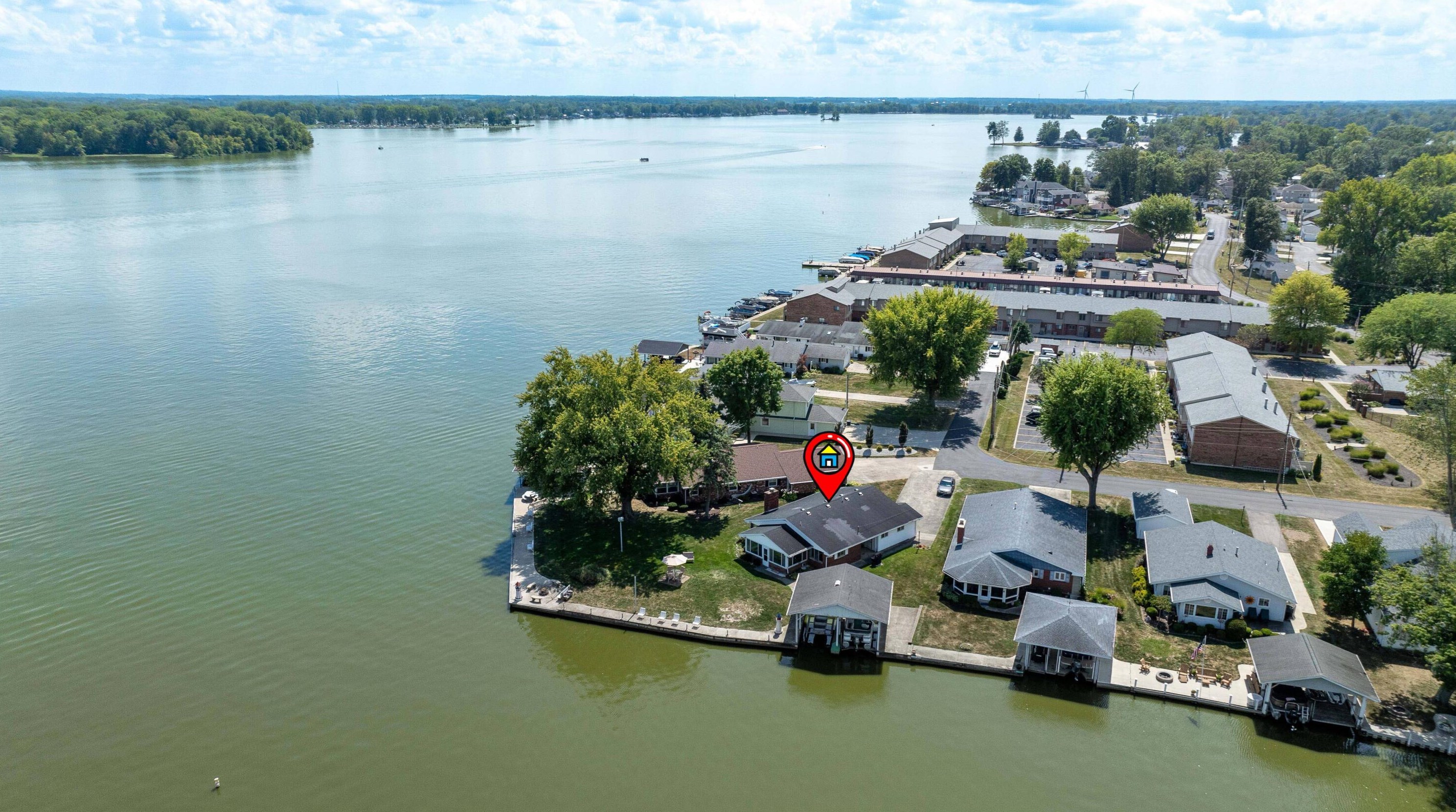 10199 Pleasant View Dr, Huntsville, OH 43324