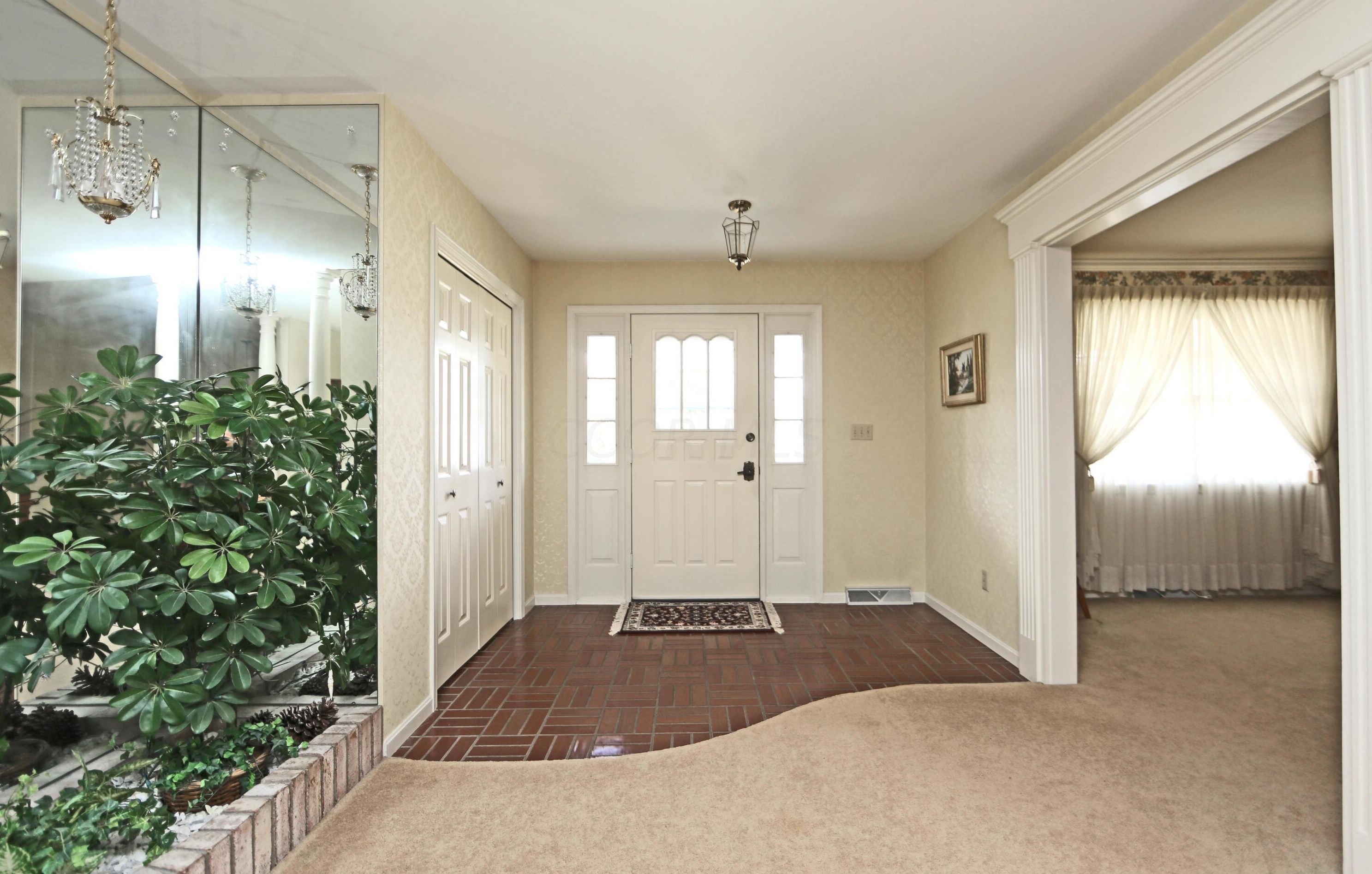 14894 Indian Hills Rd, Mount Vernon, OH 43050