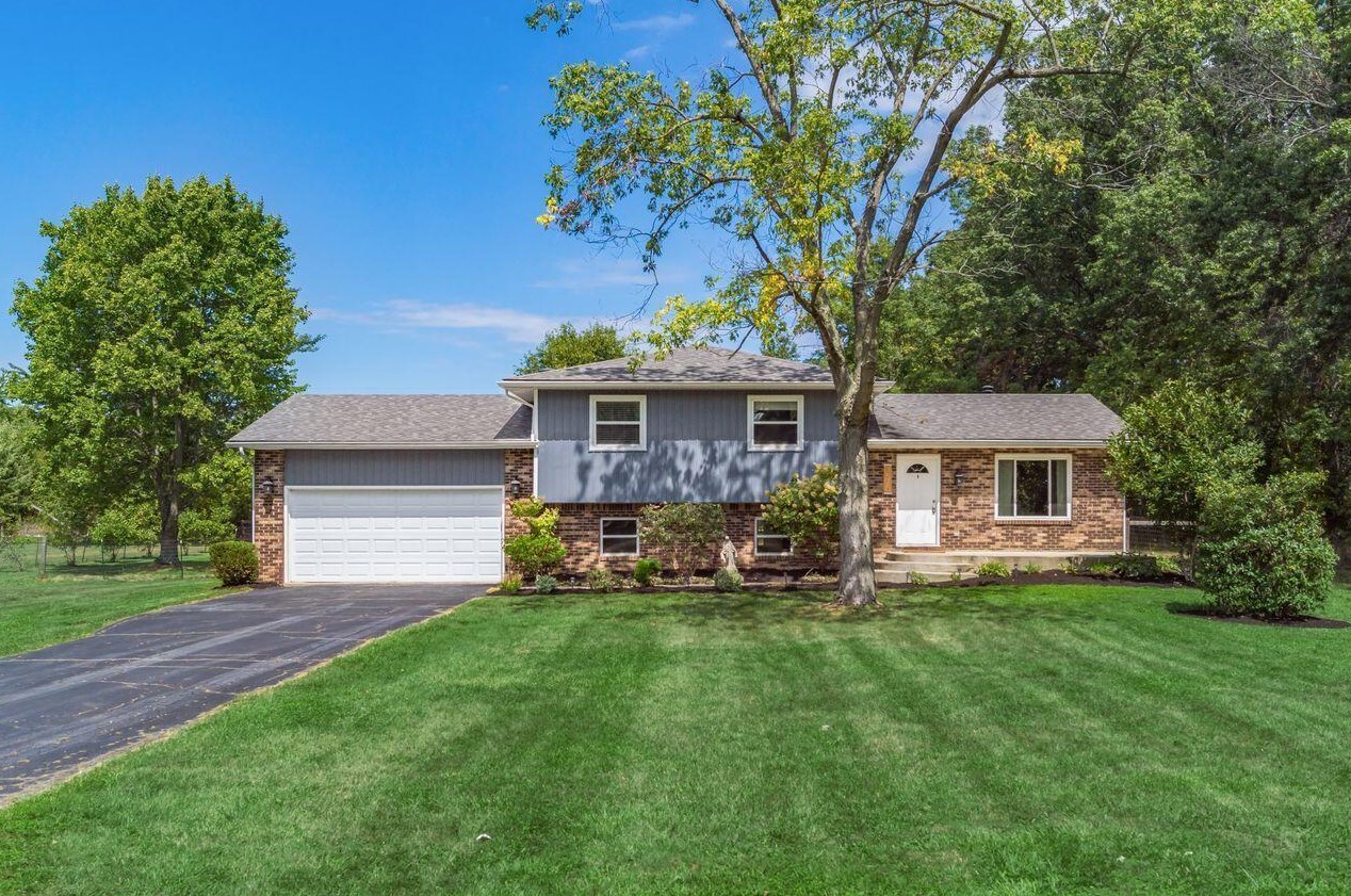 7570 Lee Rd, Westerville, OH 43081