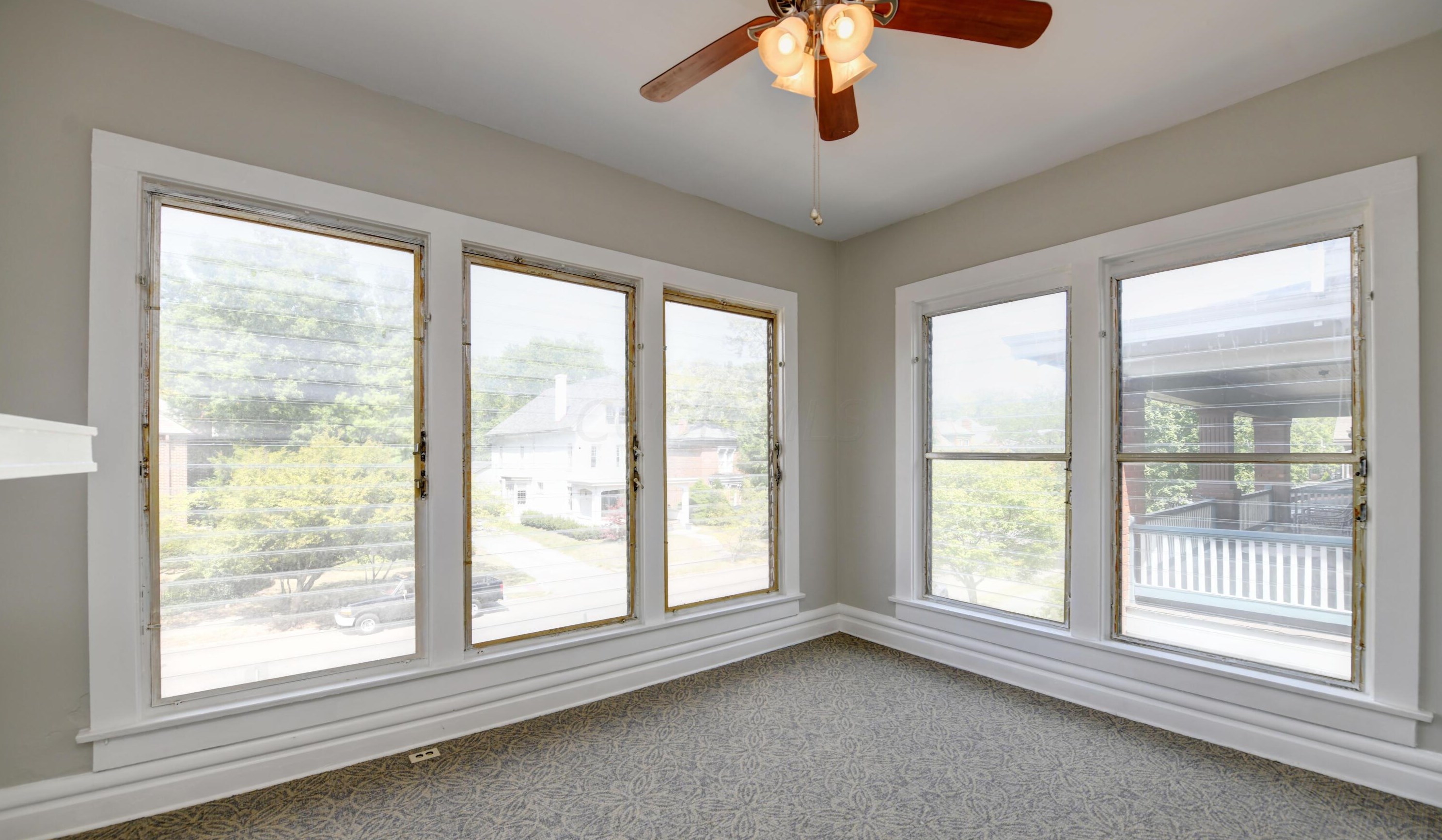 1427 Bryden Rd, Columbus OH  43205-2002 exterior