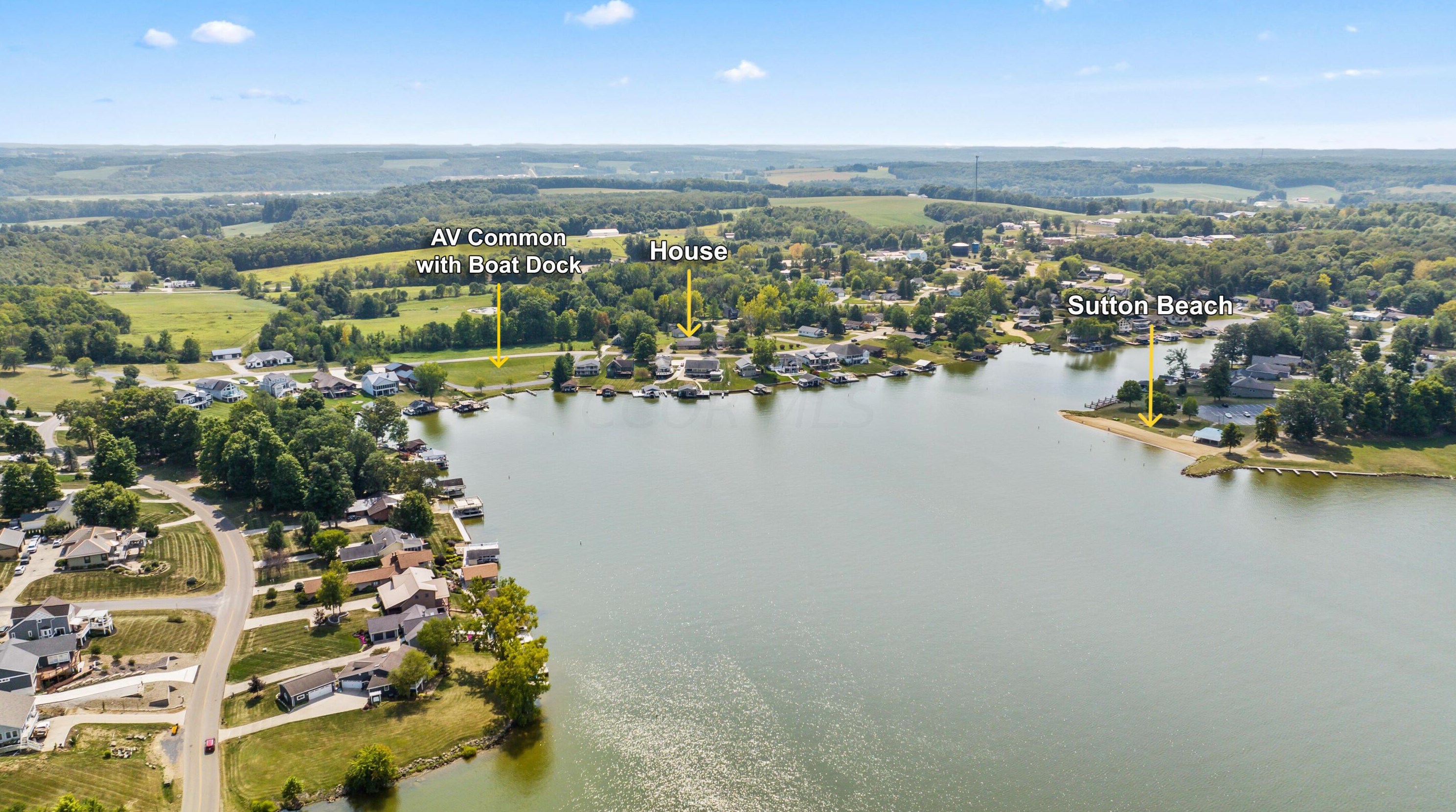 1009 Apple Valley Dr, Howard, OH 43028-8051