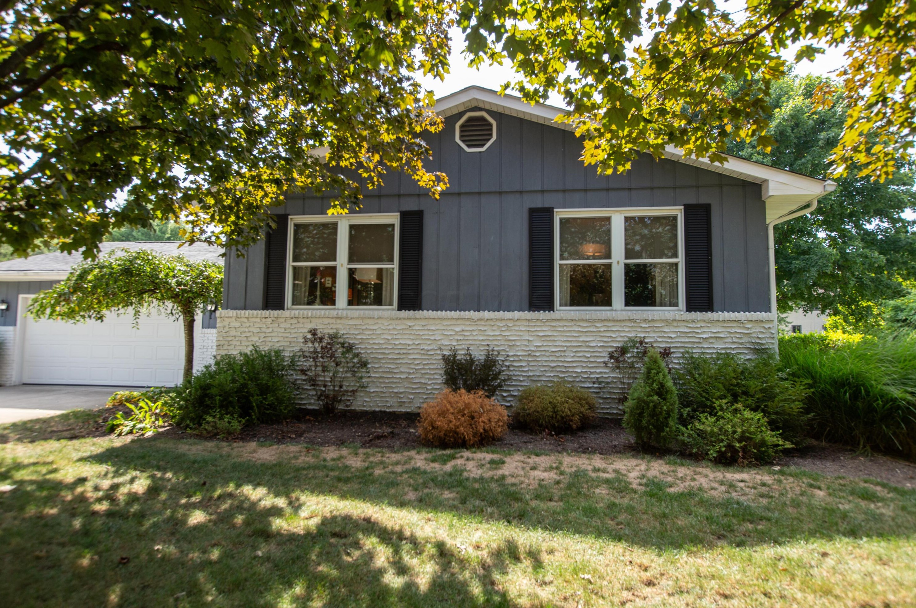 1521 Ramblewood Ave, Columbus, OH 43235-7326
