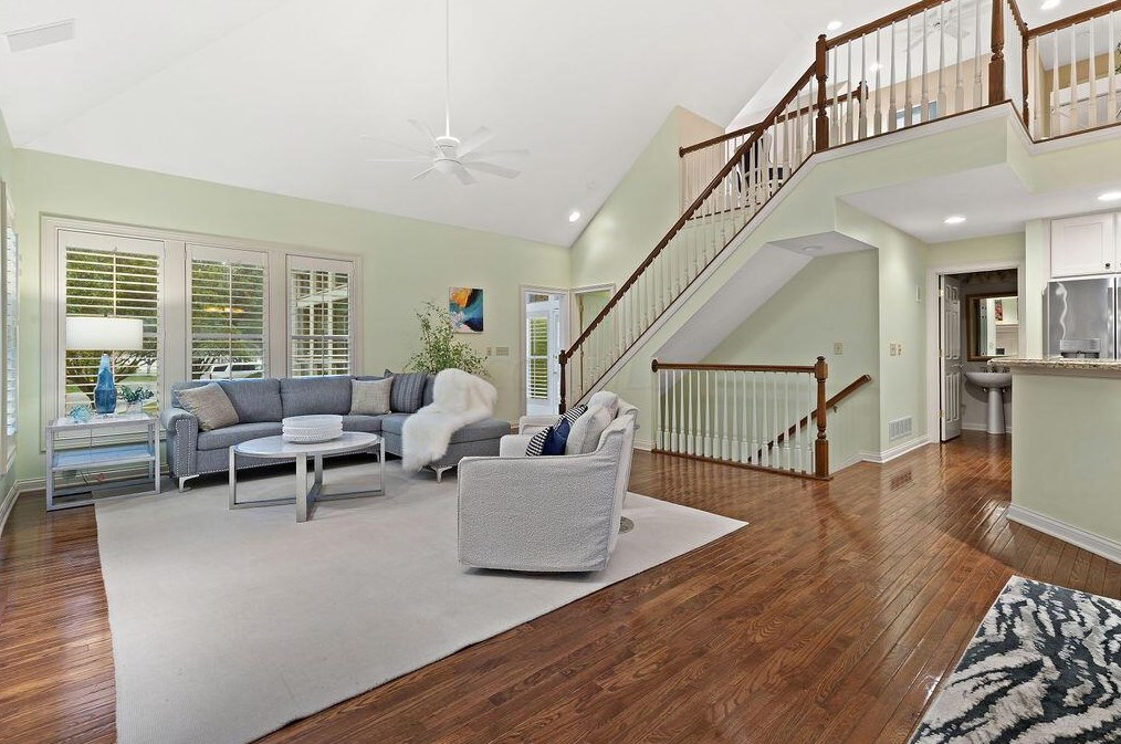 8235 Snead Way, Westerville, OH 43082