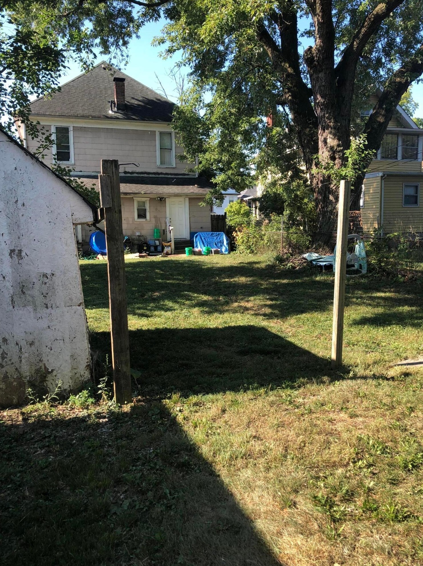 1604 Minnesota Ave, Columbus, OH 43211-1524