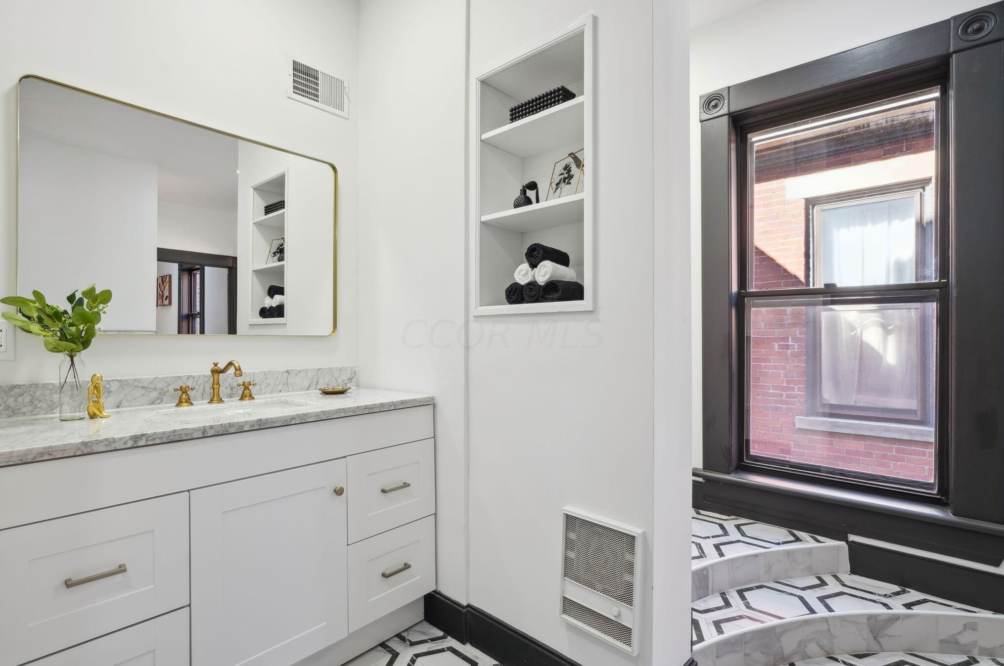 914 Franklin Ave, Columbus OH 43205-1240 exterior