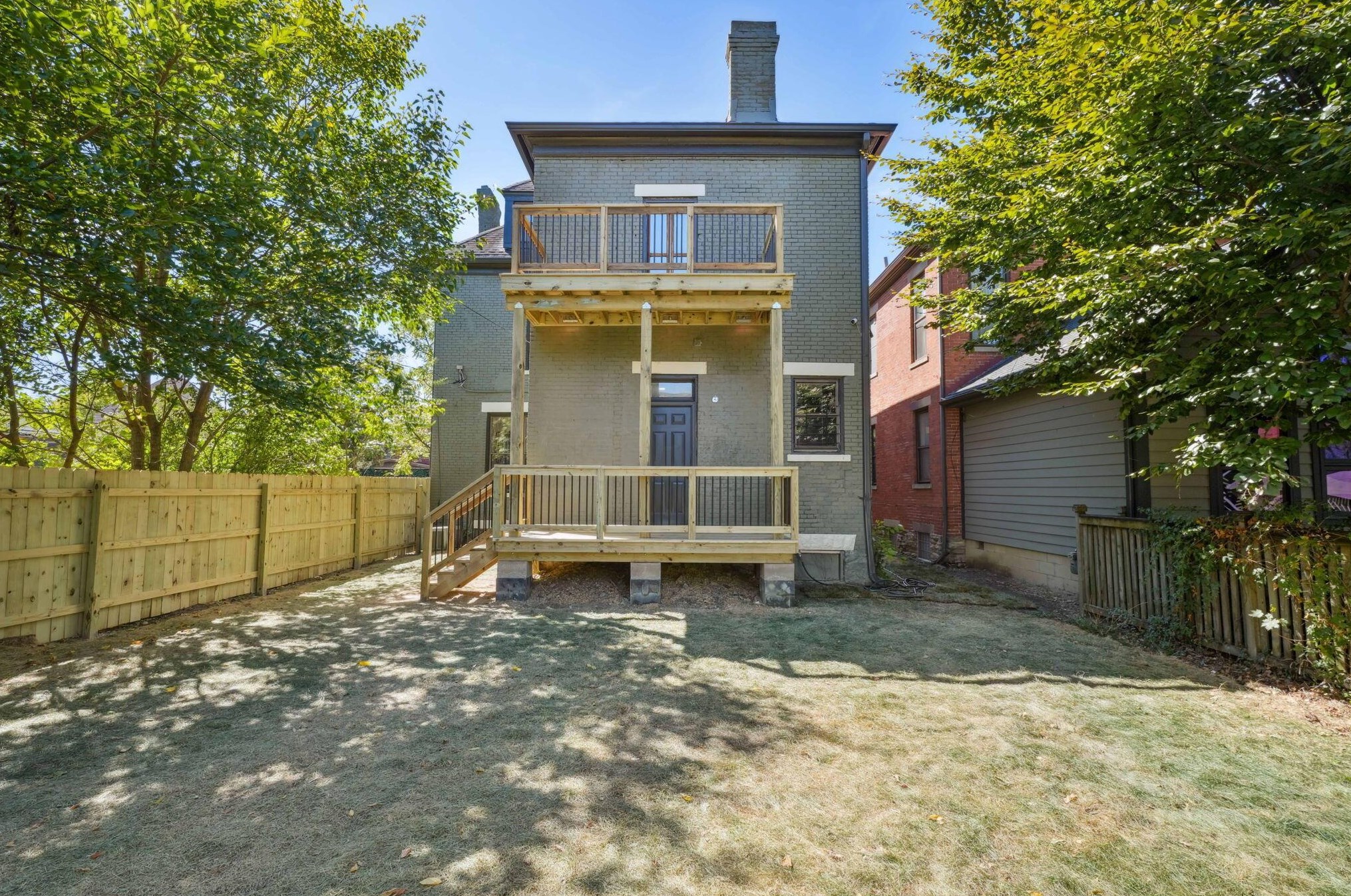 914 Franklin Ave, Columbus OH 43205-1240 exterior