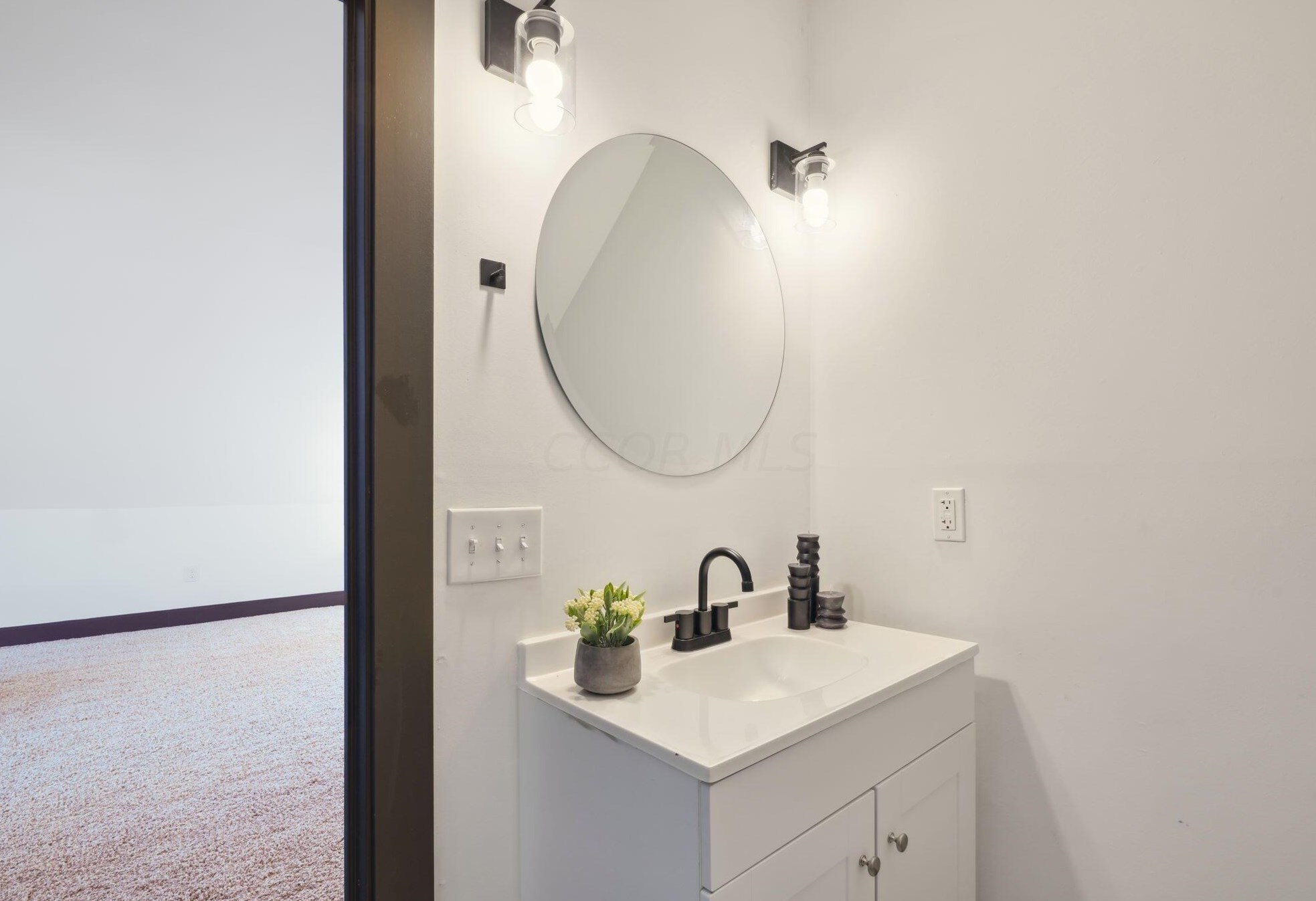 914 Franklin Ave, Columbus OH 43205-1240 exterior