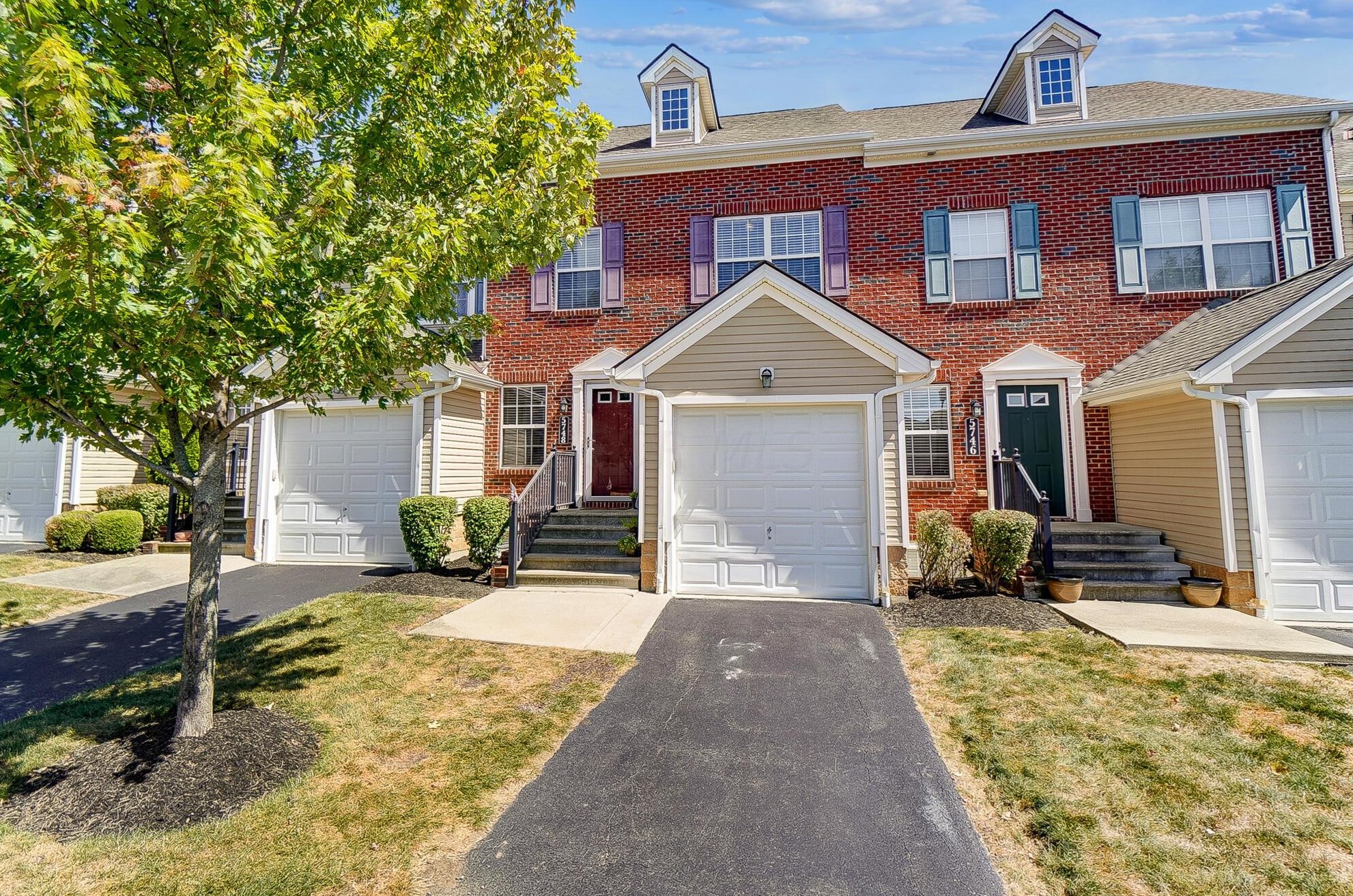 5748 Winding Rock Dr, Westerville, OH 43081