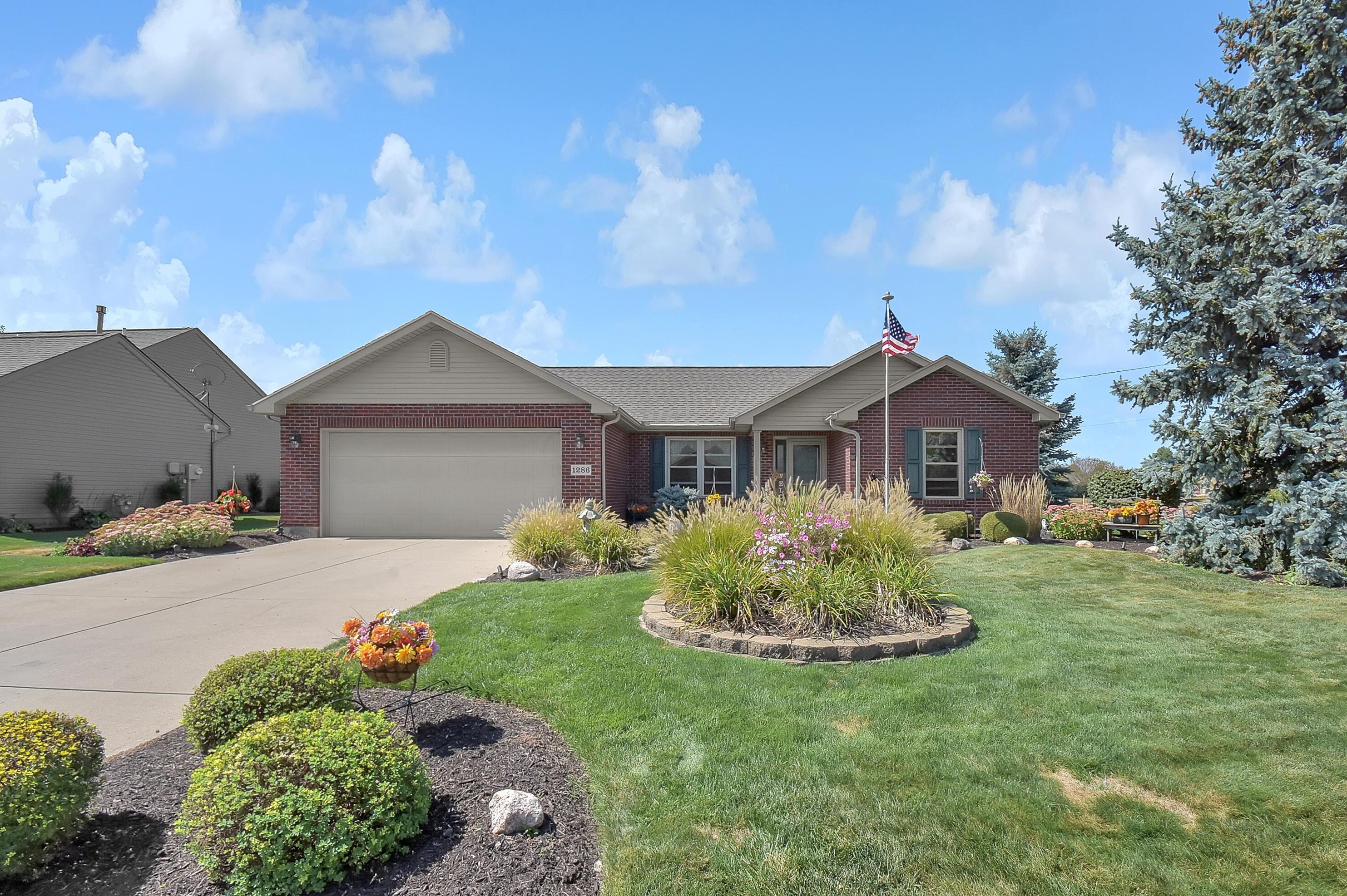 1286 Kenton Way, Troy, OH 45373