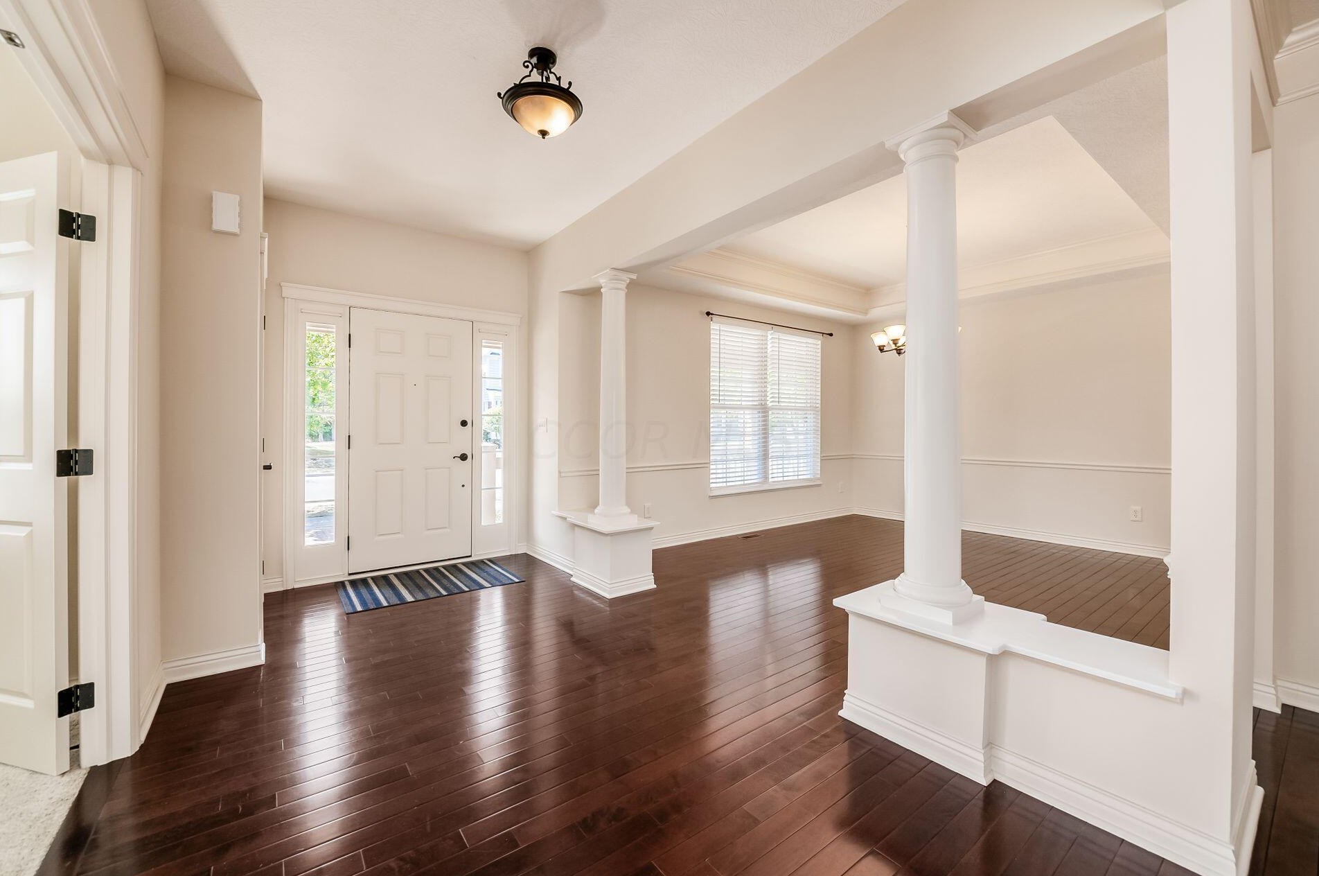 702 Olde Mill Dr, Westerville, OH 43082