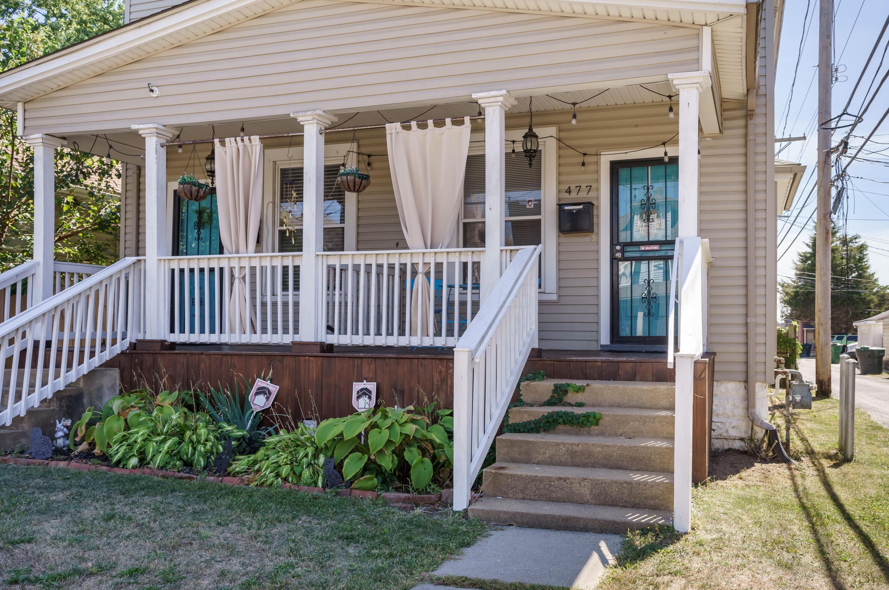 477 Gates St, Columbus, OH 43206-2811