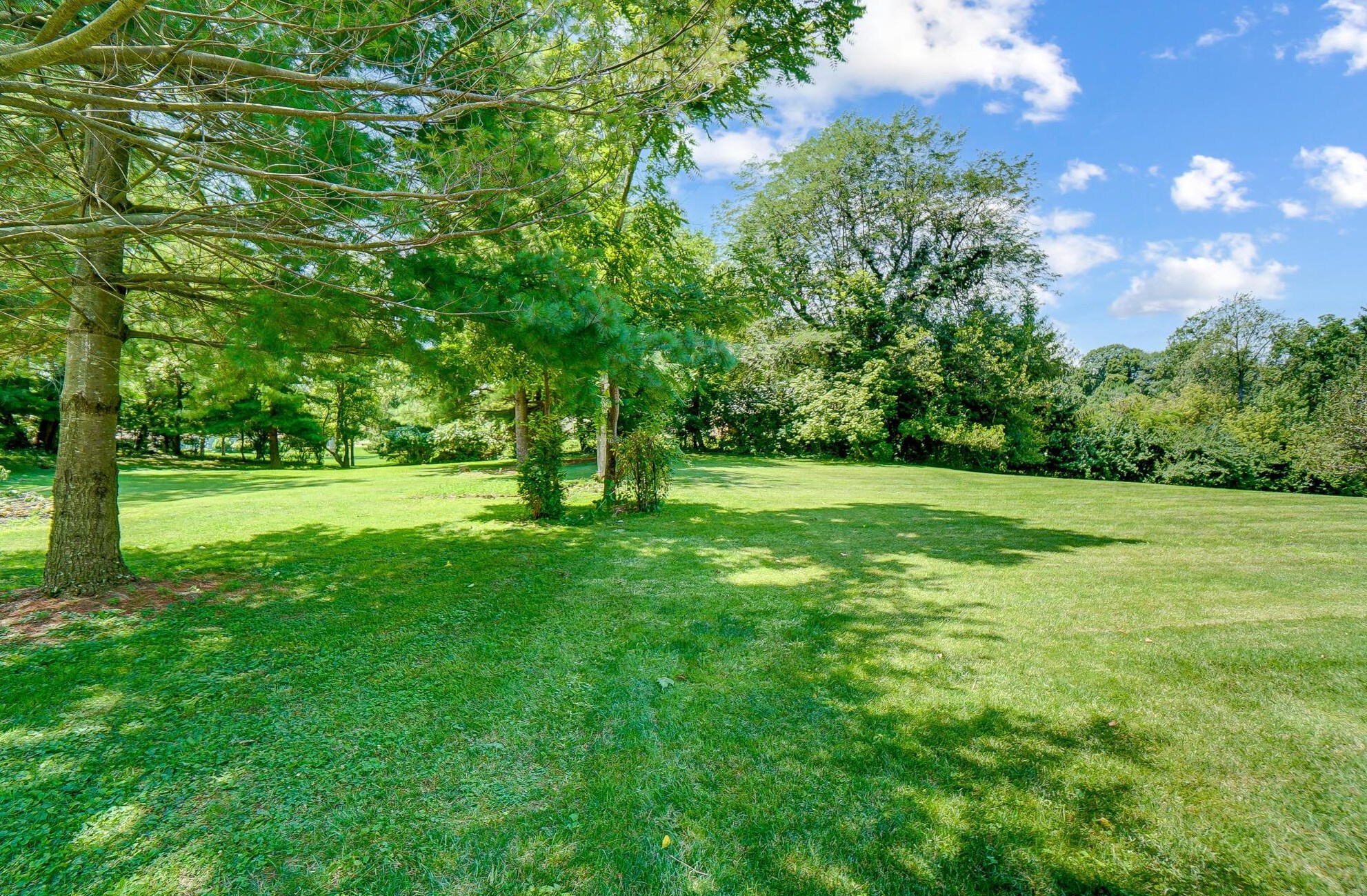 687 Shrine Rd, Springfield OH  45504-3955 exterior