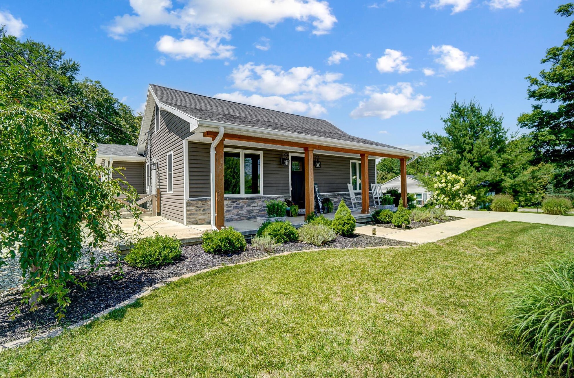 687 Shrine Rd, Springfield OH  45504-3955 exterior