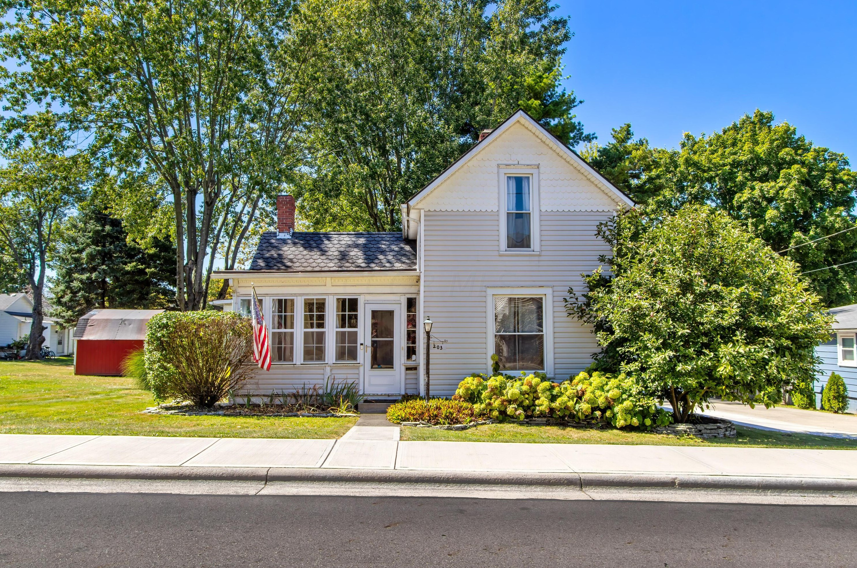 203 Oregon St, Johnstown, OH 43031-1236