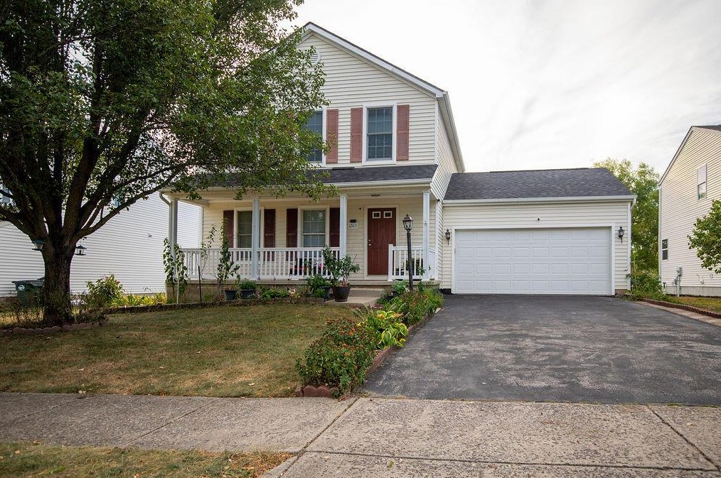 1203 Streamview Dr, Blacklick, OH 43004
