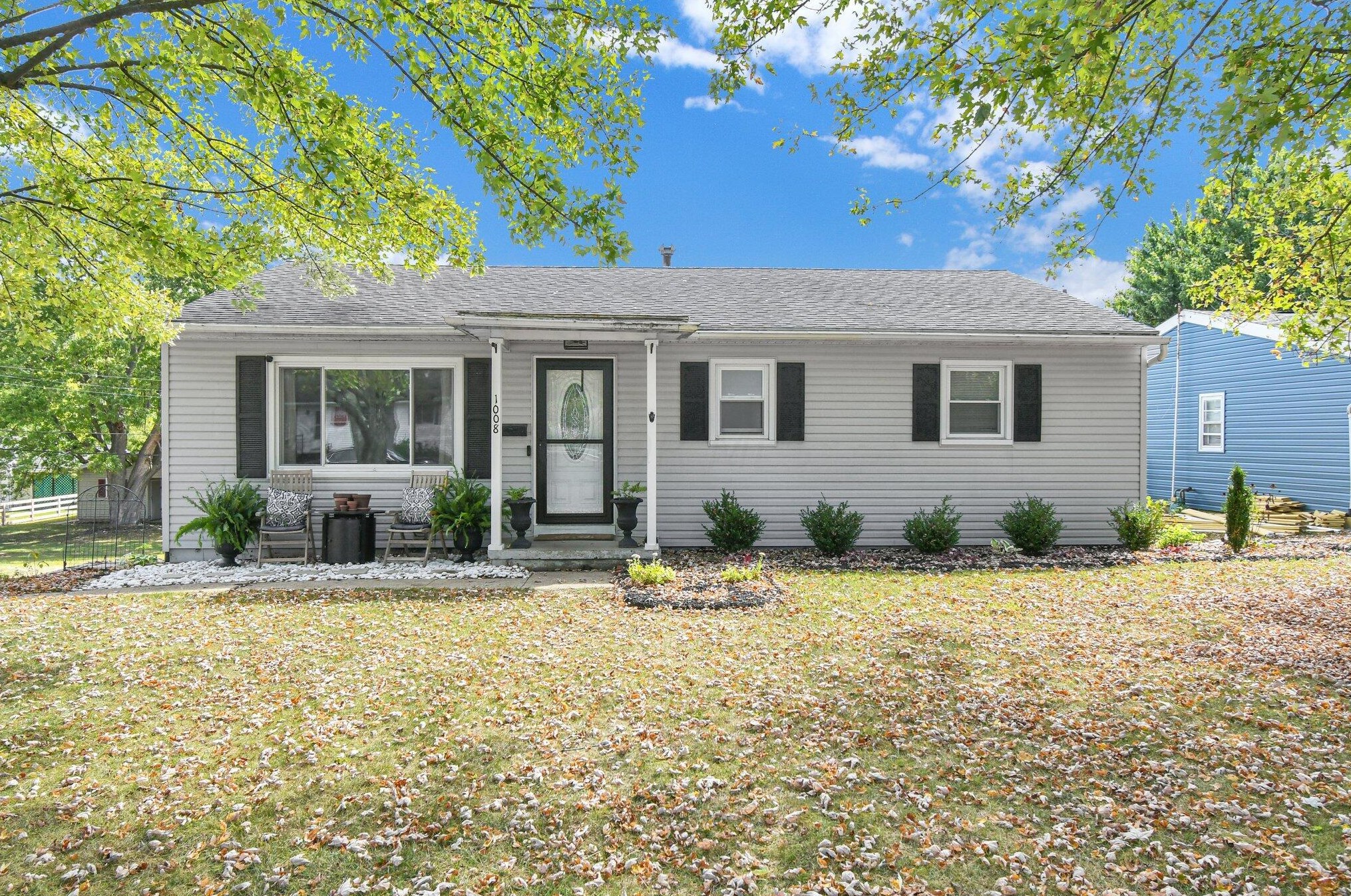 1008 Clayton Dr, Lancaster, OH 43130-2028