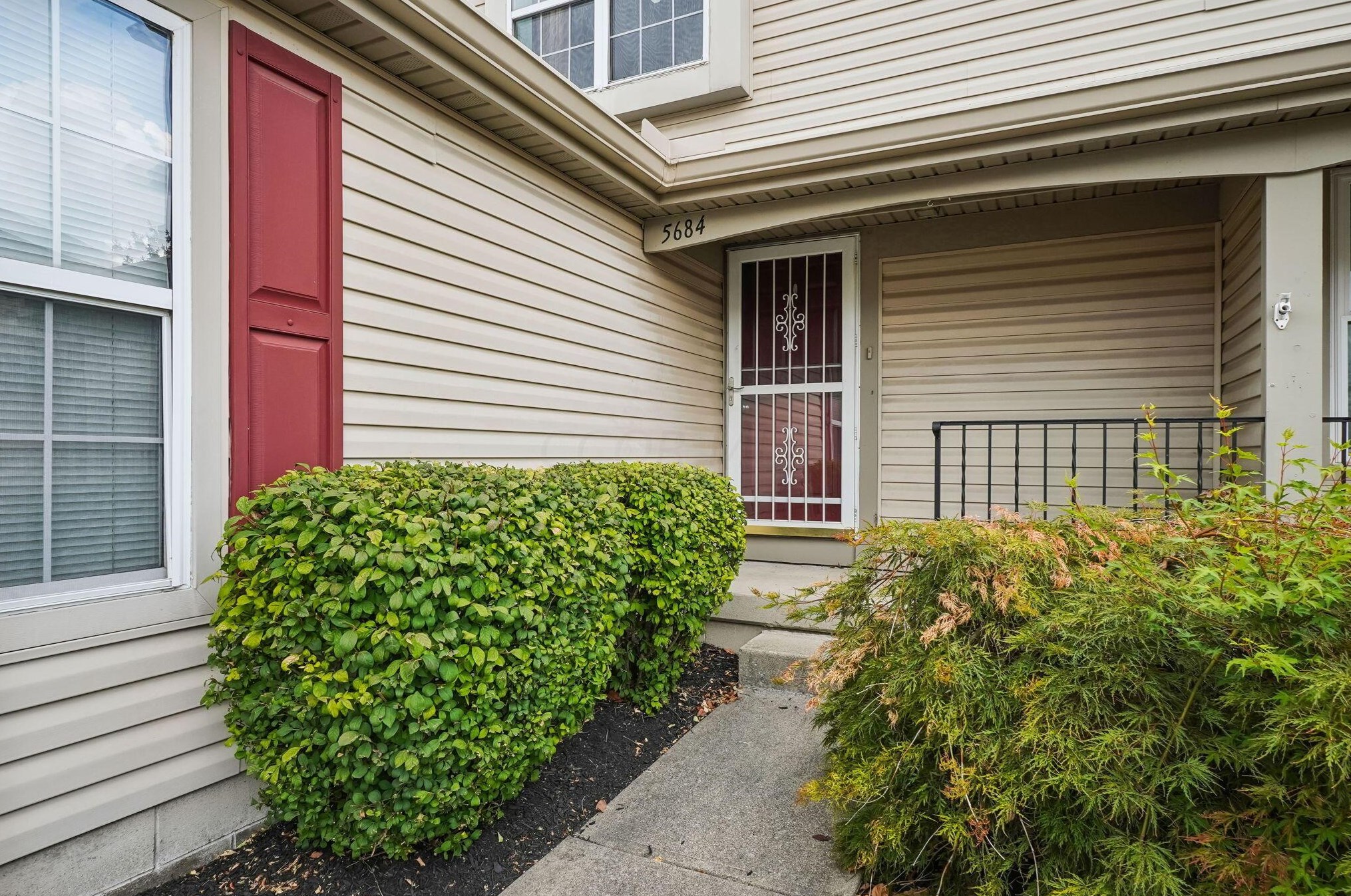 5684 Mango Ln, Hilliard, OH 43026