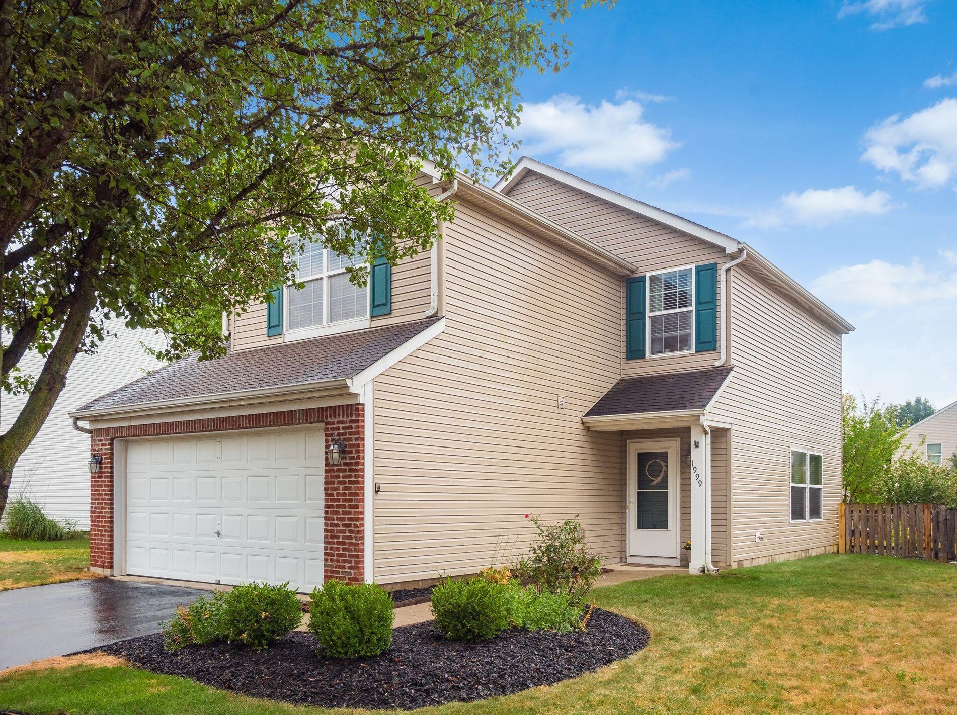 1999 Schrive Dr, Hilliard, OH 43026