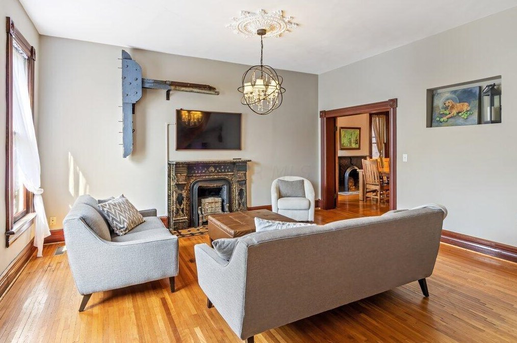 178 1st Ave, Columbus OH 43201-3490 exterior