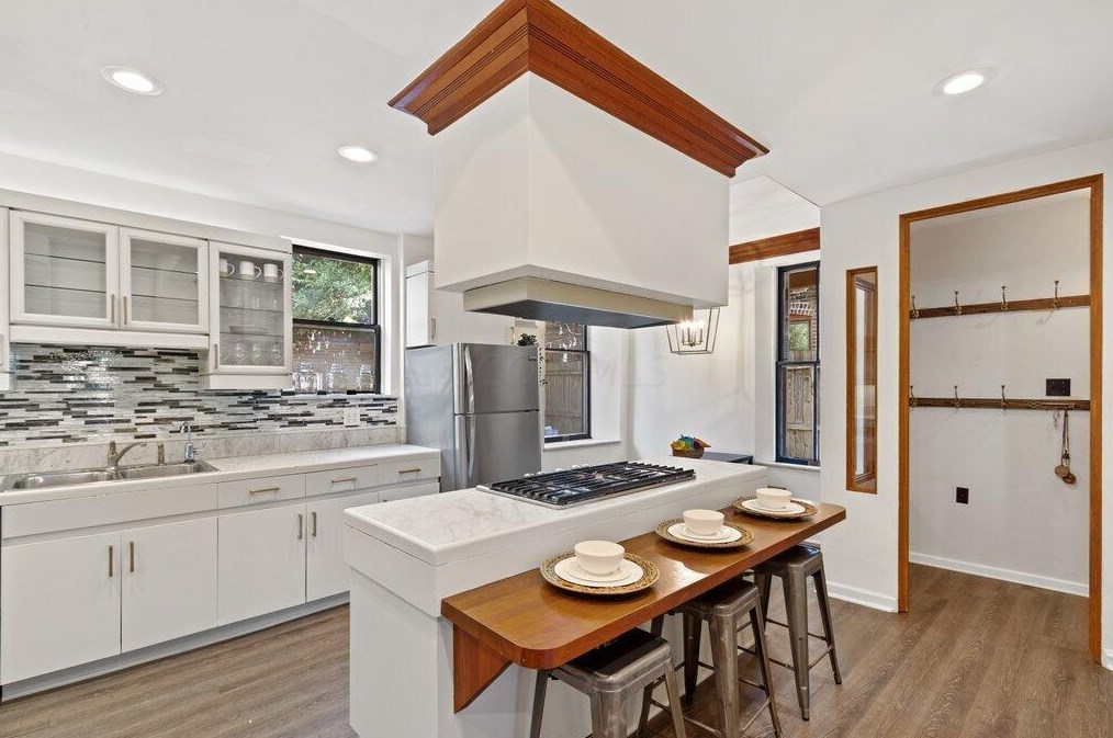 178 1st Ave, Columbus OH 43201-3490 exterior