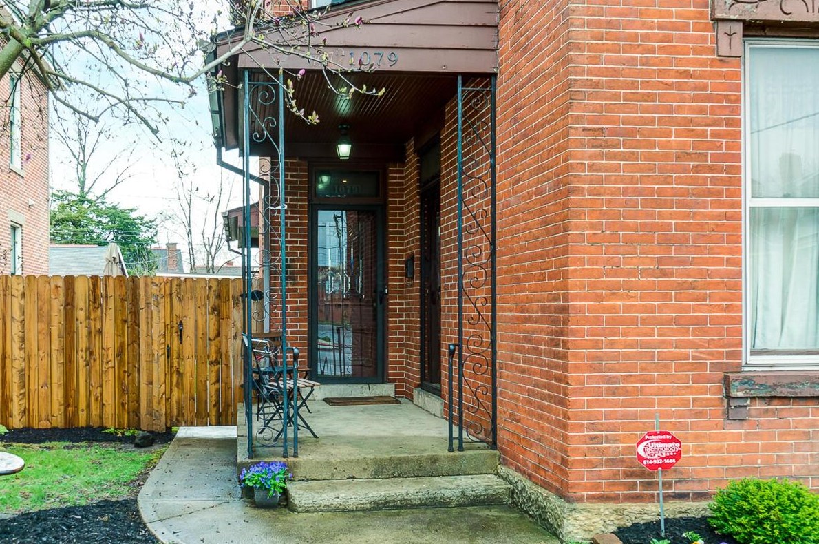 1079 Summit St, Columbus, OH 43201-3547