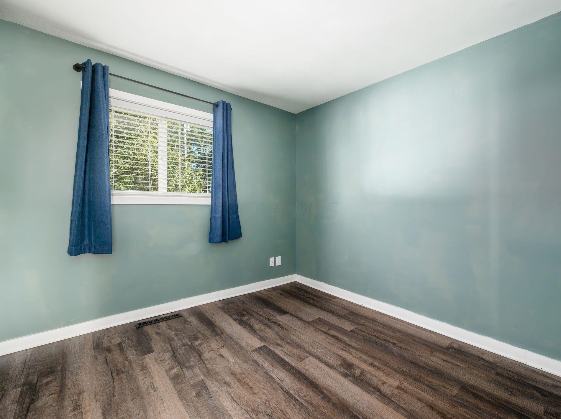 5322 Hbr Blvd, Columbus OH 43232-6228 exterior