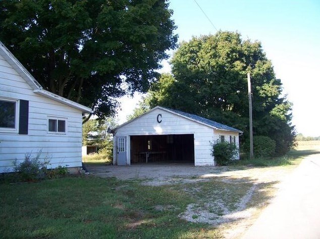 419 N Goodbread St, Wyandot, OH 44849