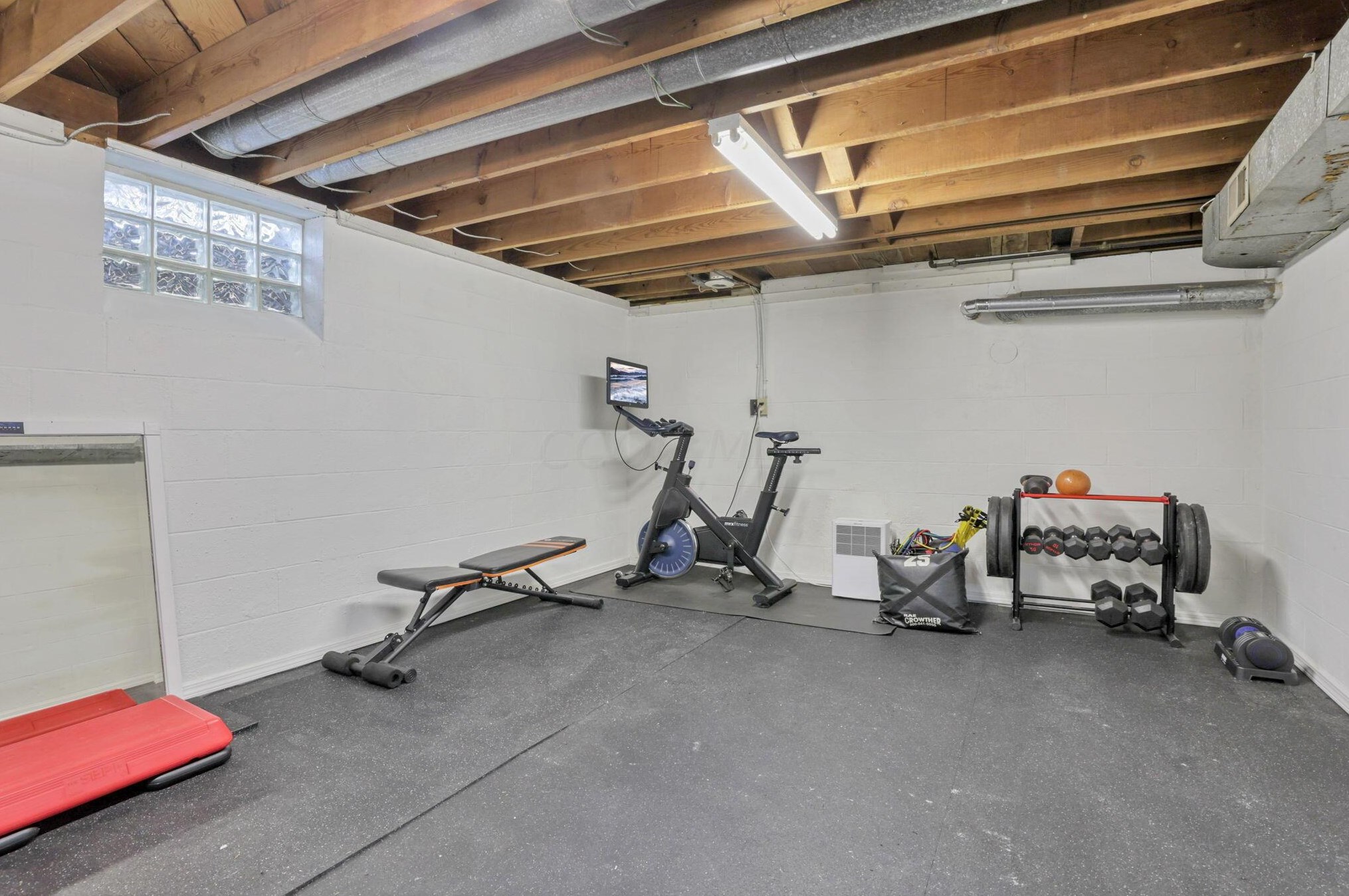 1771 Fishinger Rd, Columbus OH 43221-1351 exterior